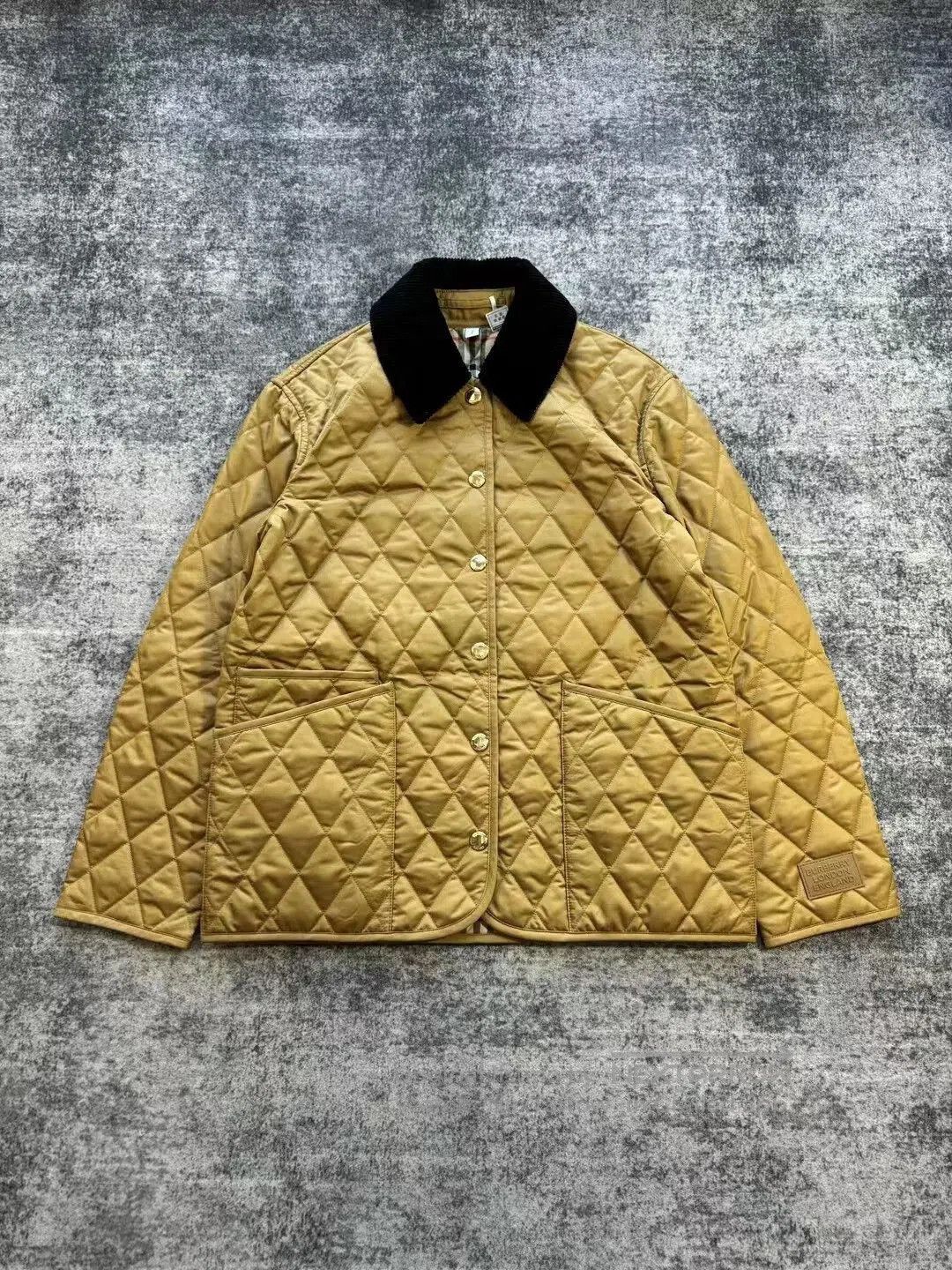 Burberry burberry quilted yellow cotton jacket. Size S / US 4 / IT 40 - 1 Thumbnail