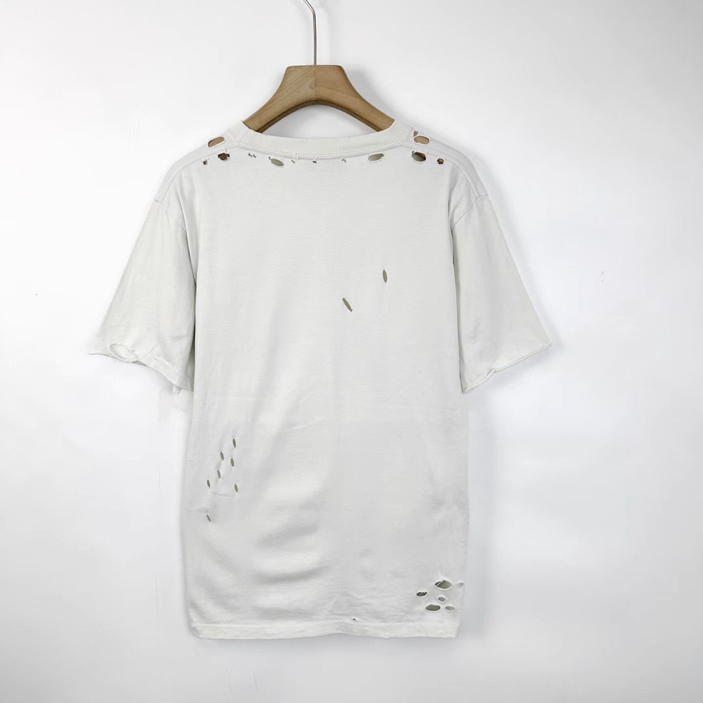 Balenciaga Balenciaga Off-White Distressed Ripped T-Shirt K12 Size US XL / EU 56 / 4 - 2 Thumbnail