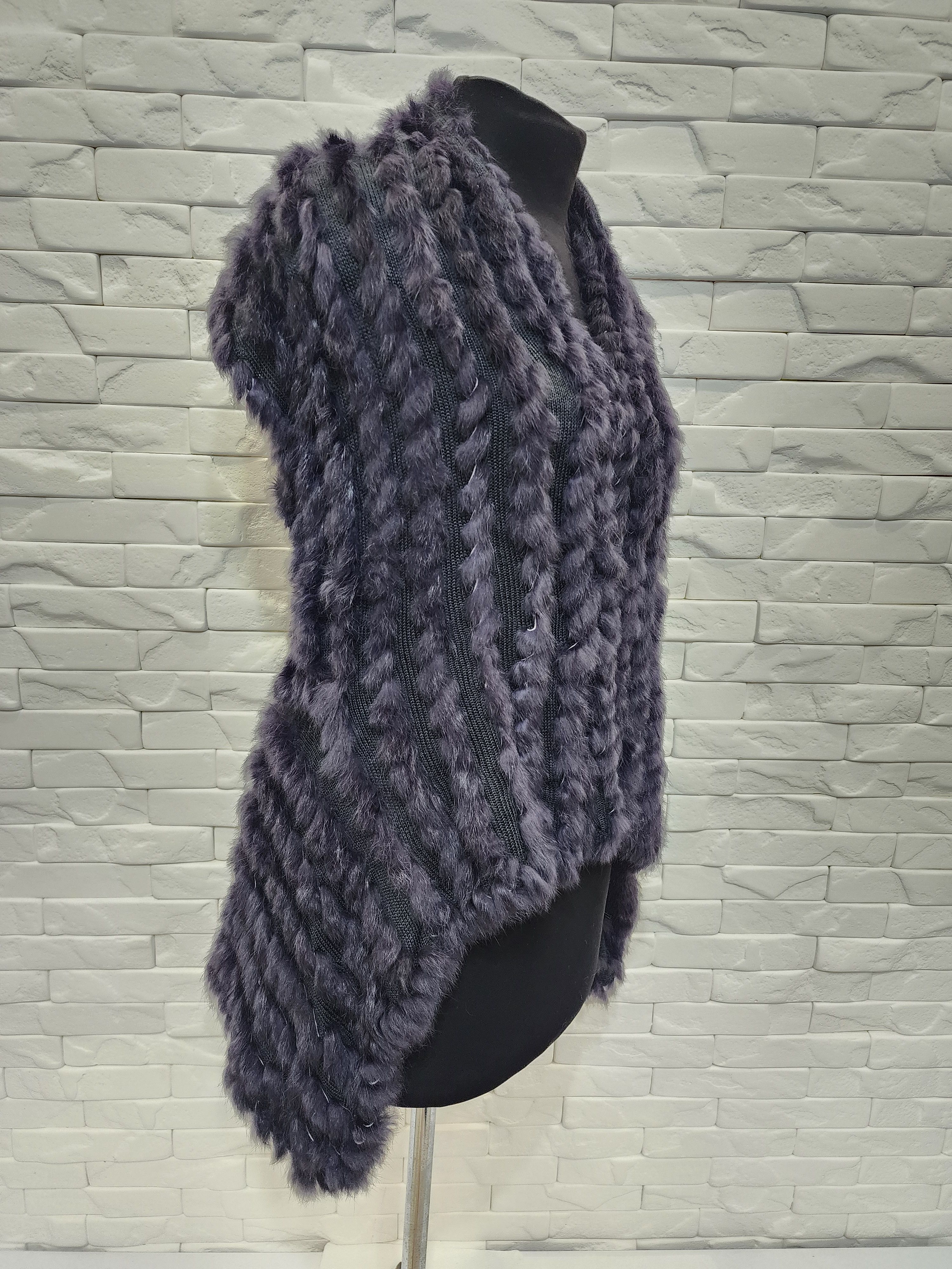Uniqlo Women's fur vest. Size L / US 10 / IT 46 - 3 Thumbnail