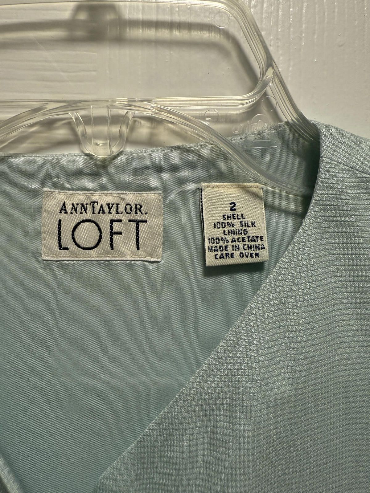 Designer Ann Taylor LOFT Silk Two-P Set - Light Blue Blouse & Pants Size M / US 6-8 / IT 42-44 - 3 Thumbnail