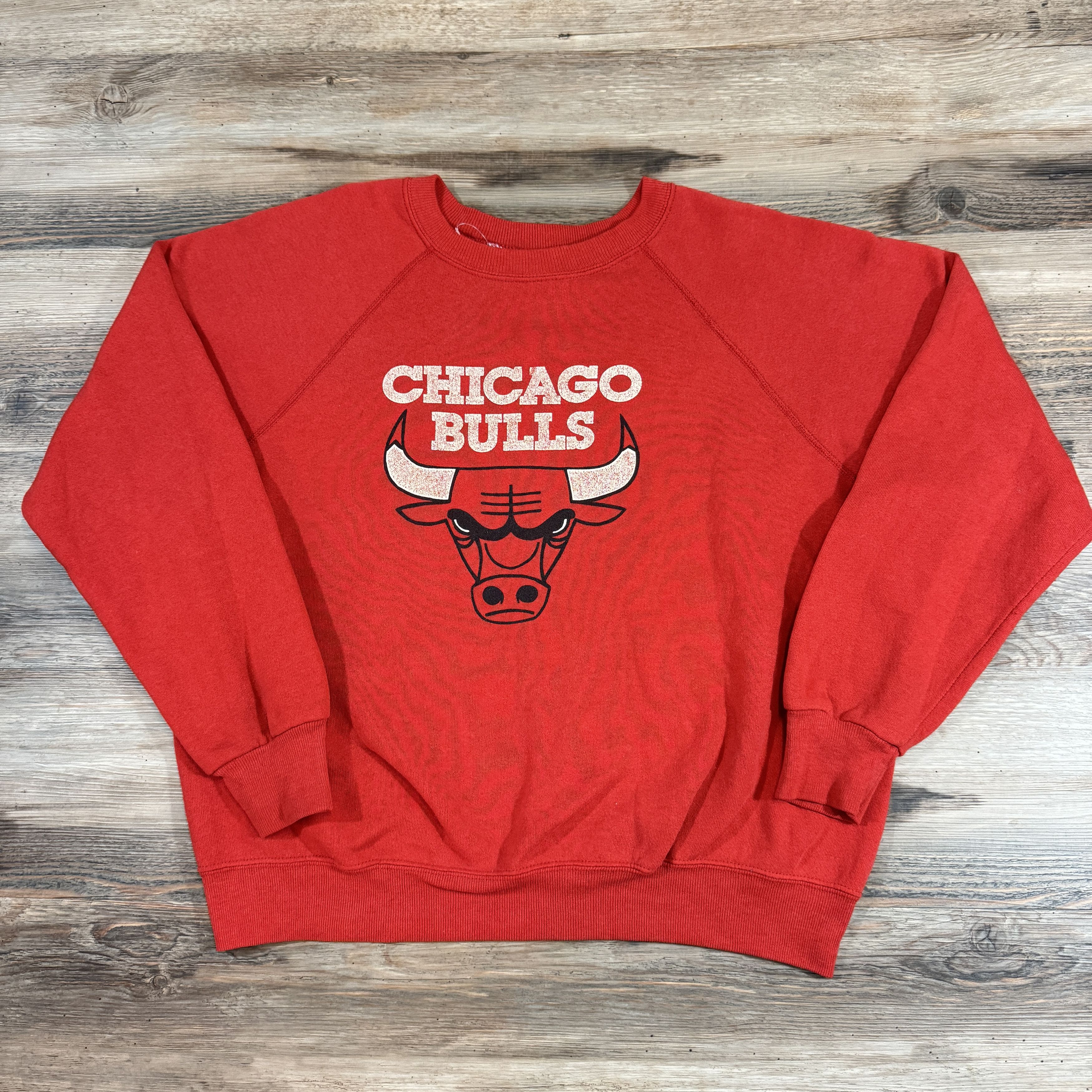 NBA × Vintage 80s Vintage CHICAGO BULLS Crewneck Raglan Sweatshirt Jordan Size US M / EU 48-50 / 2 - 1 Thumbnail