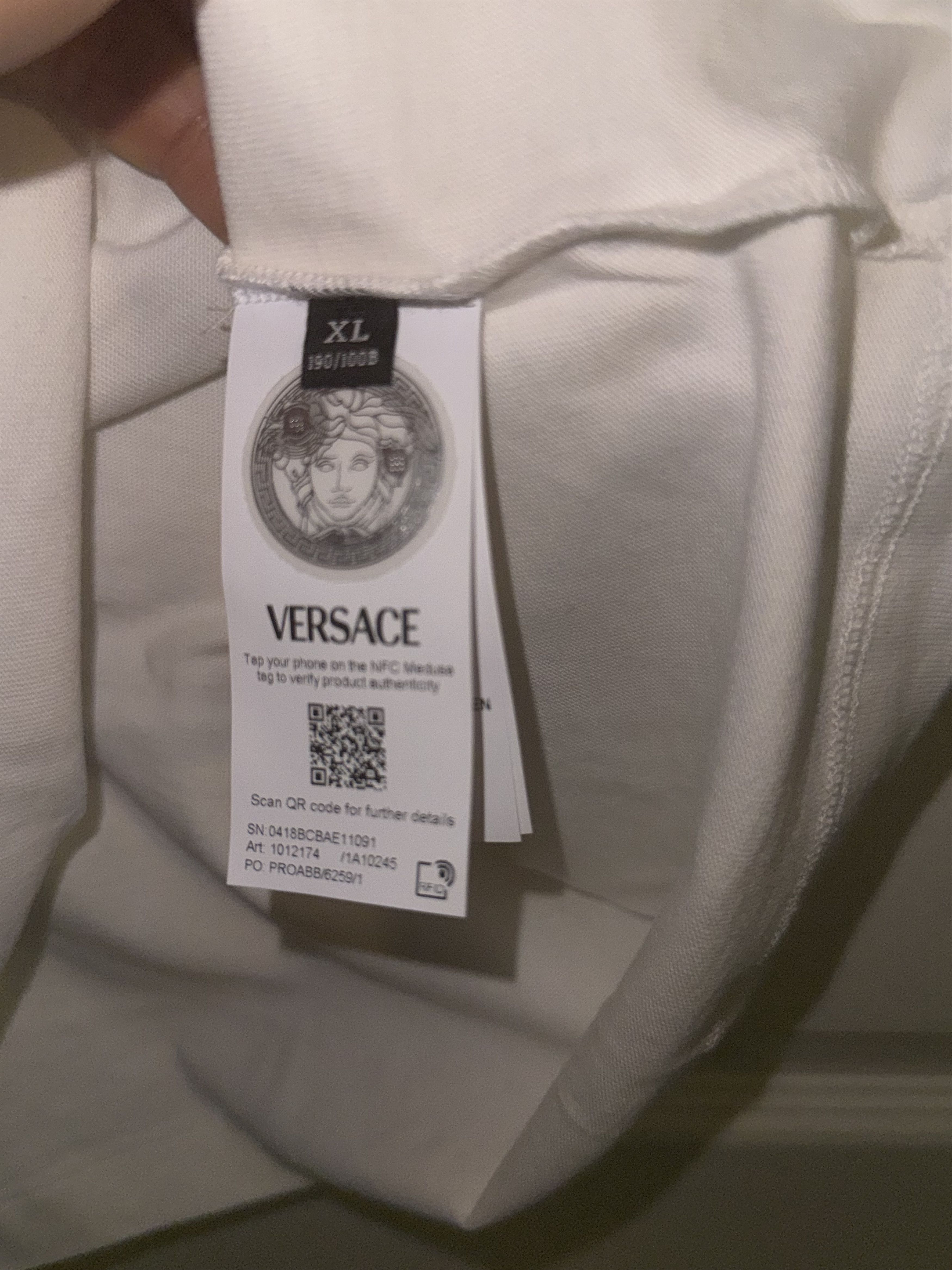 Versace AUTHENTIC MENS VERSACE BAROQUE SHIRT XLARGE SLIM FIT Size US XL / EU 56 / 4 - 6 Thumbnail