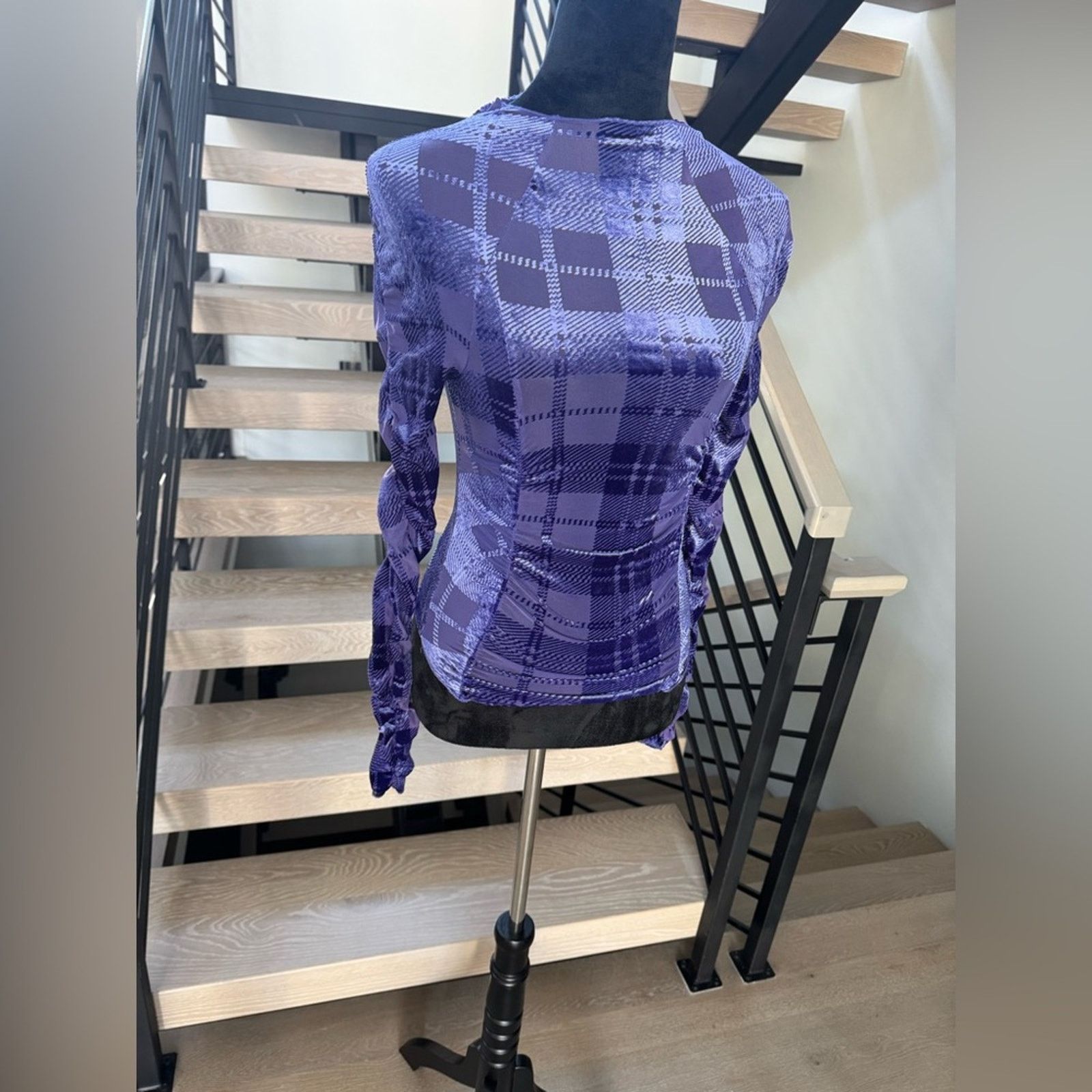 Urban Outfitters New Stylish purple Long Sleeve Women's Top size XS Size XS / US 0-2 / IT 36-38 - 6 Thumbnail