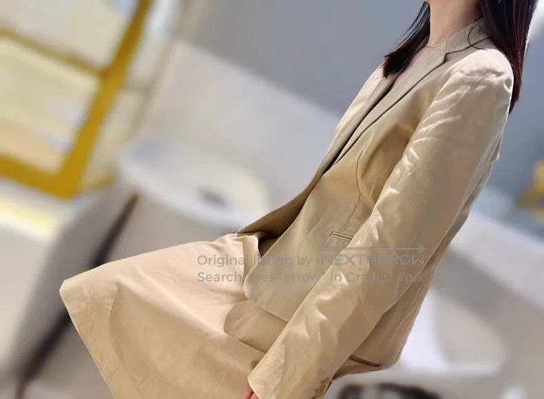 Celine Beige Luxury Elegant Old Money Suit. Size US M / EU 48-50 / 2 - 4 Thumbnail