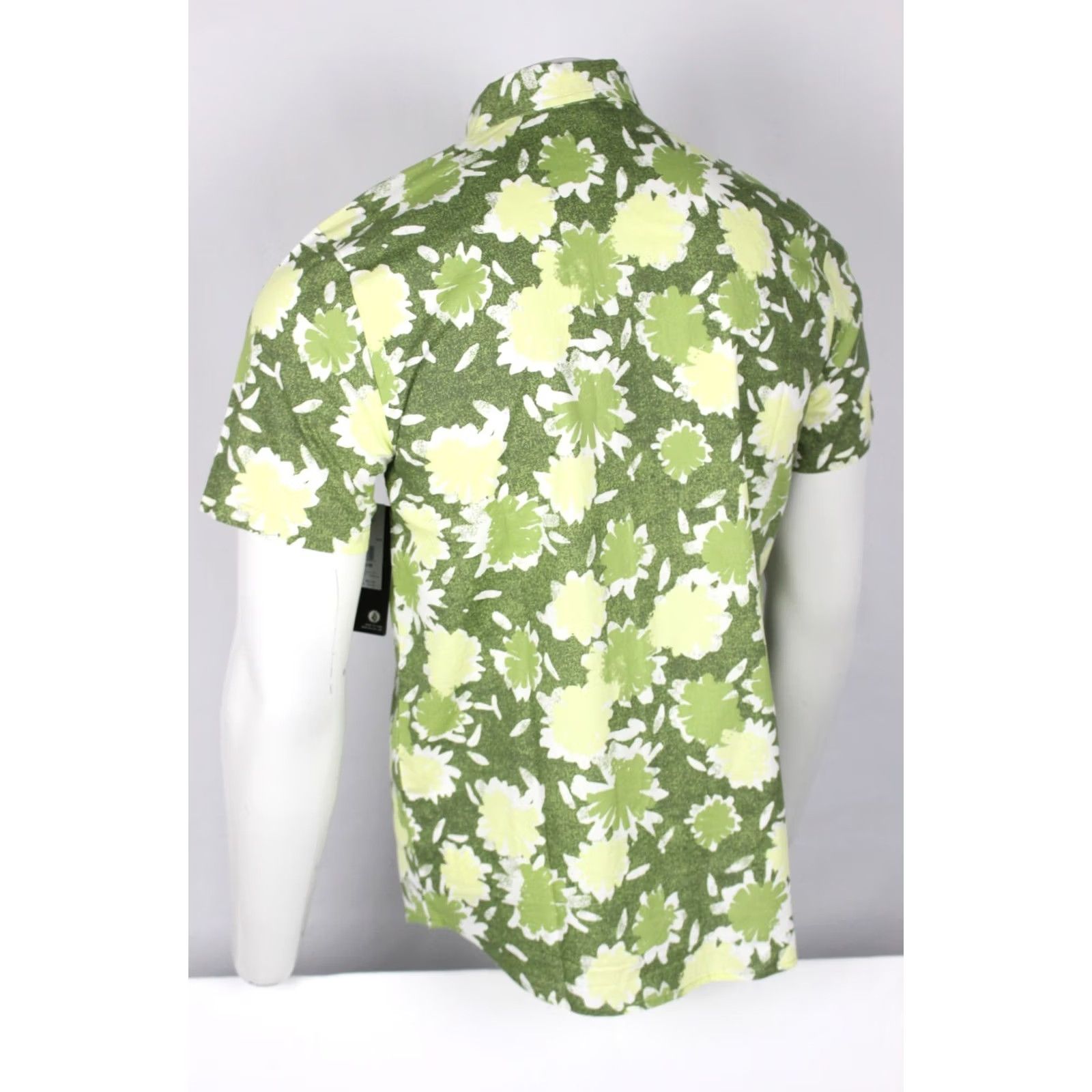 Volcom Volcom Men’s Non Floral Short Sleeve Button Shirt M Medium Green Volcom Shirt Button-Up Casual Beach Outdoor 100% Cotton Men’s Button Shirts Green M Size US M / EU 48-50 / 2 - 2 Thumbnail