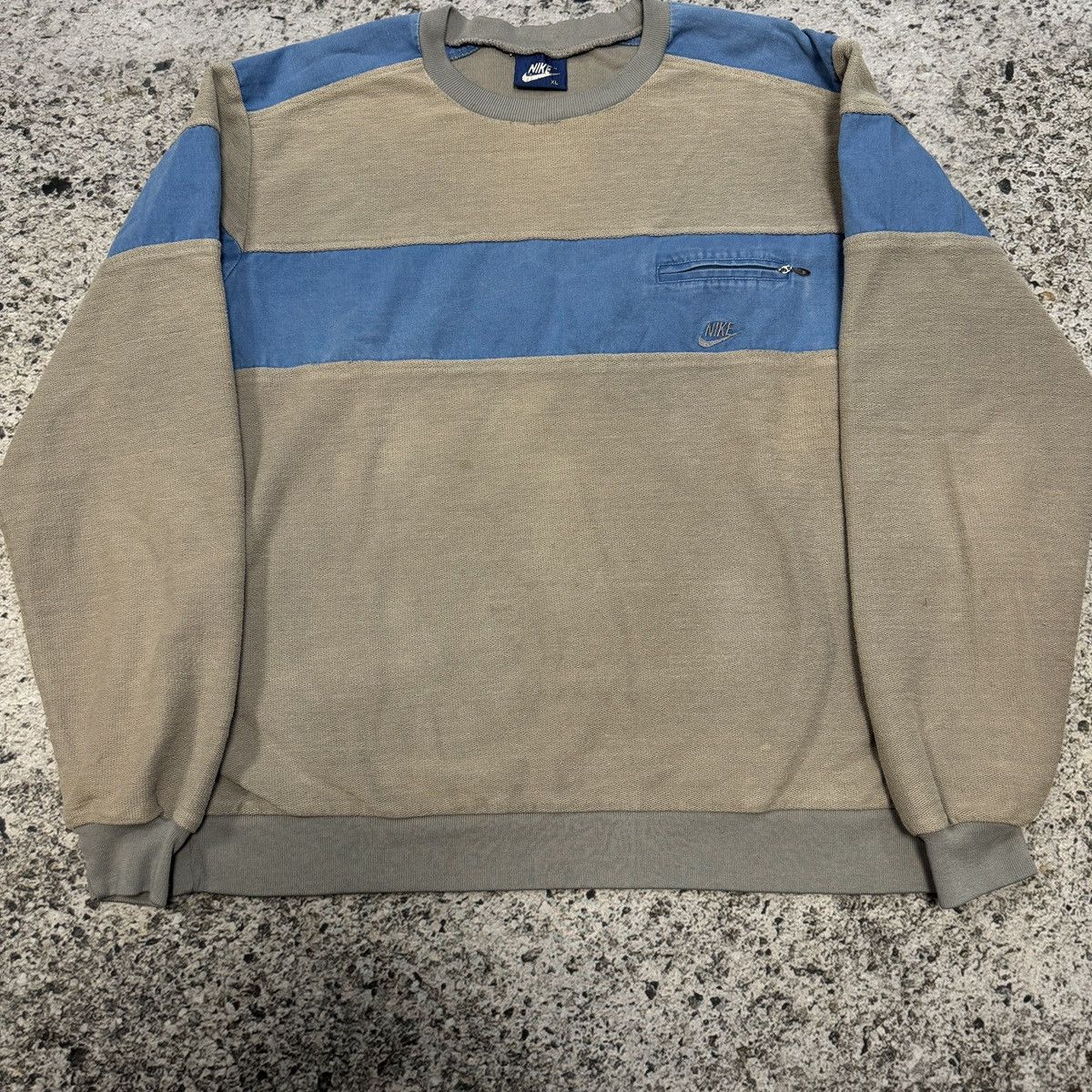 Nike 80s Nike Thrashed Faded Distressed Sweatshirt Size US XL / EU 56 / 4 - 5 Thumbnail