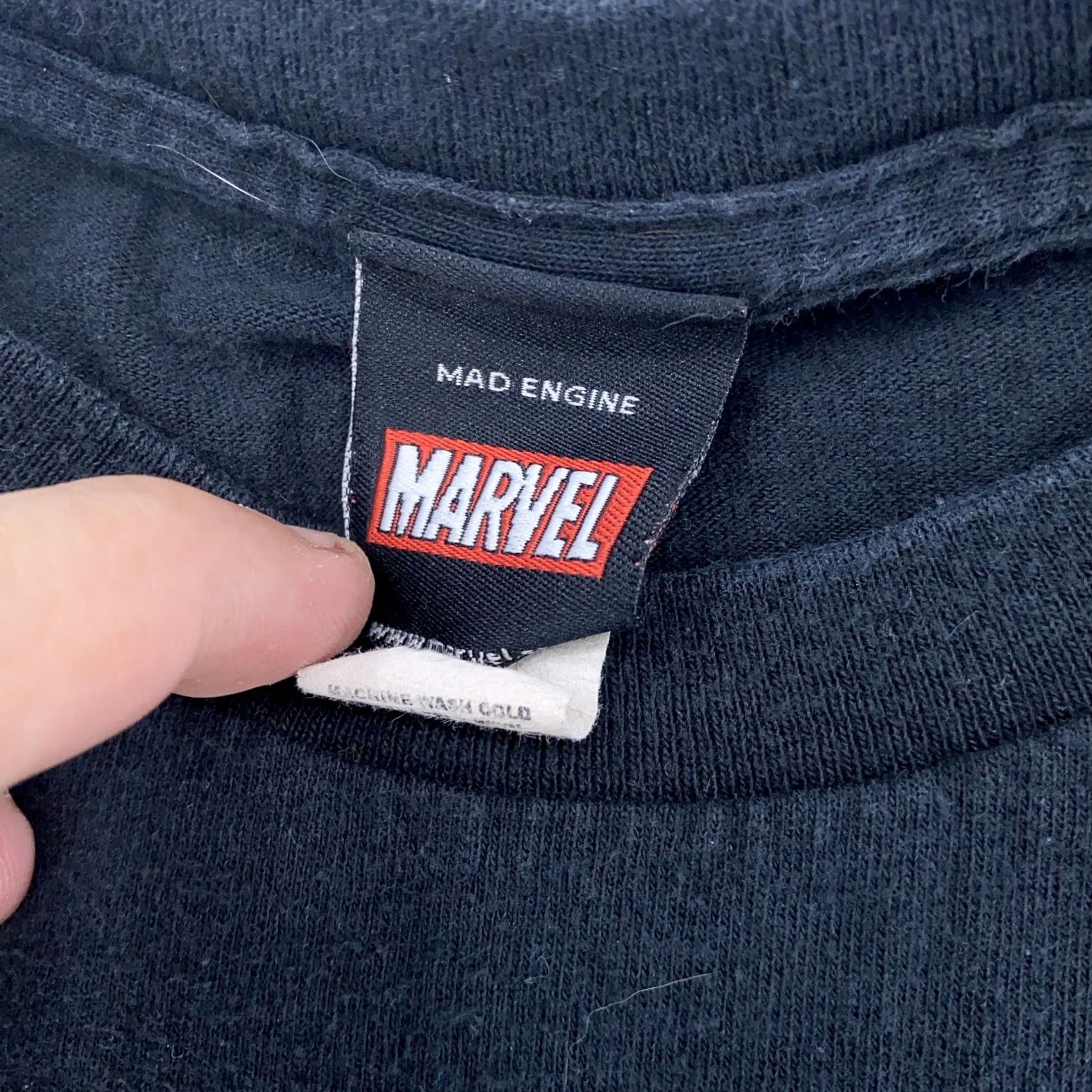 Vintage Marvel Shirt Mens L Black Graphic Print Marvel Universe Comics T-Shirt Crew Neck Short Sleeve 90s Inspired Size US L / EU 52-54 / 3 - 4 Thumbnail