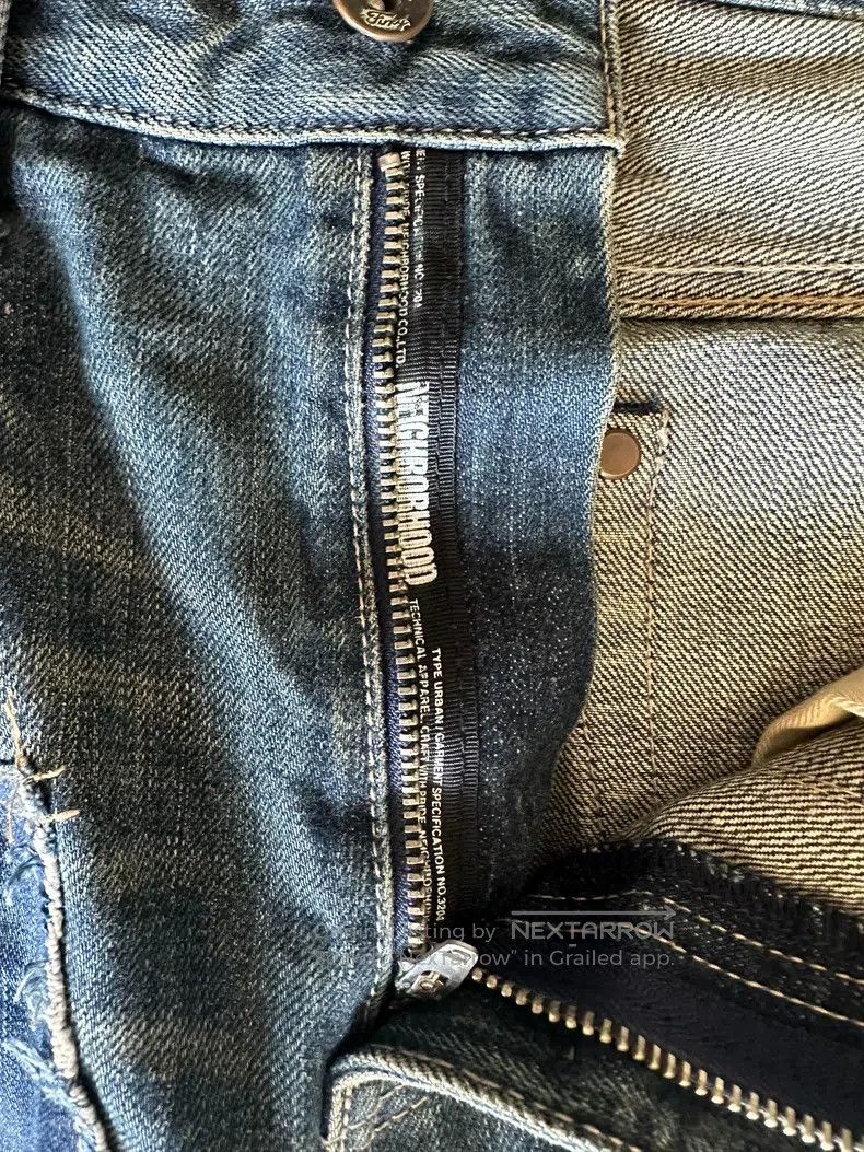 Neighborhood Neighborhood size S Jeans Size US 27 - 4 Thumbnail