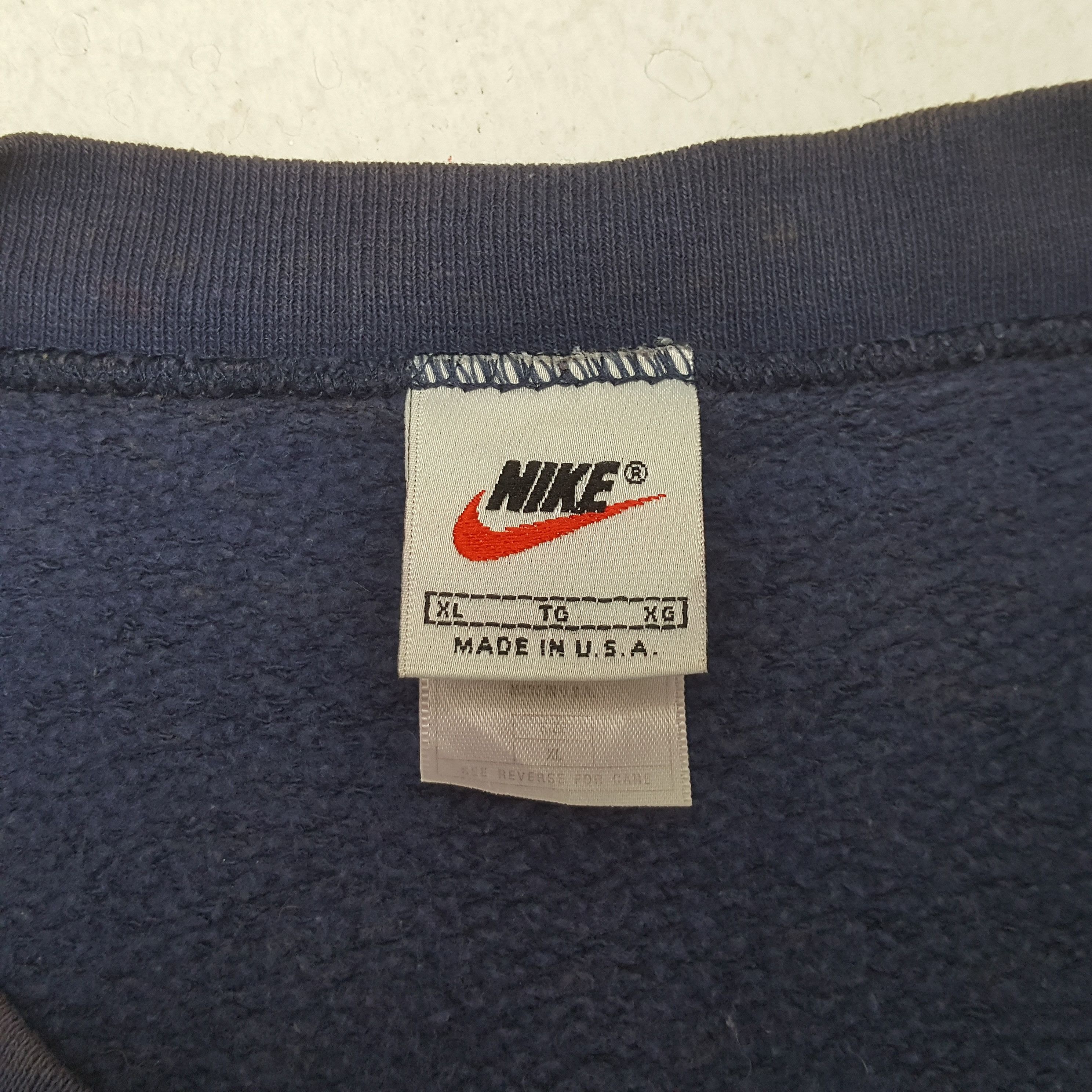 Nike Vintage NIKE Small Logo Design Sweatshirt C291N15 Size US XXL / EU 58 / 5 - 4 Thumbnail