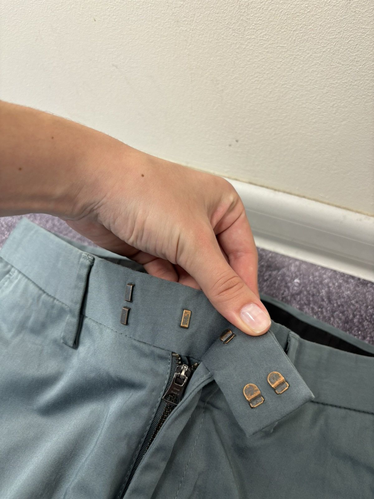 Acne Studios Acne Studios Max Satin Slim Fit Stretch Chino Pants Size US 28 / EU 44 - 6 Thumbnail