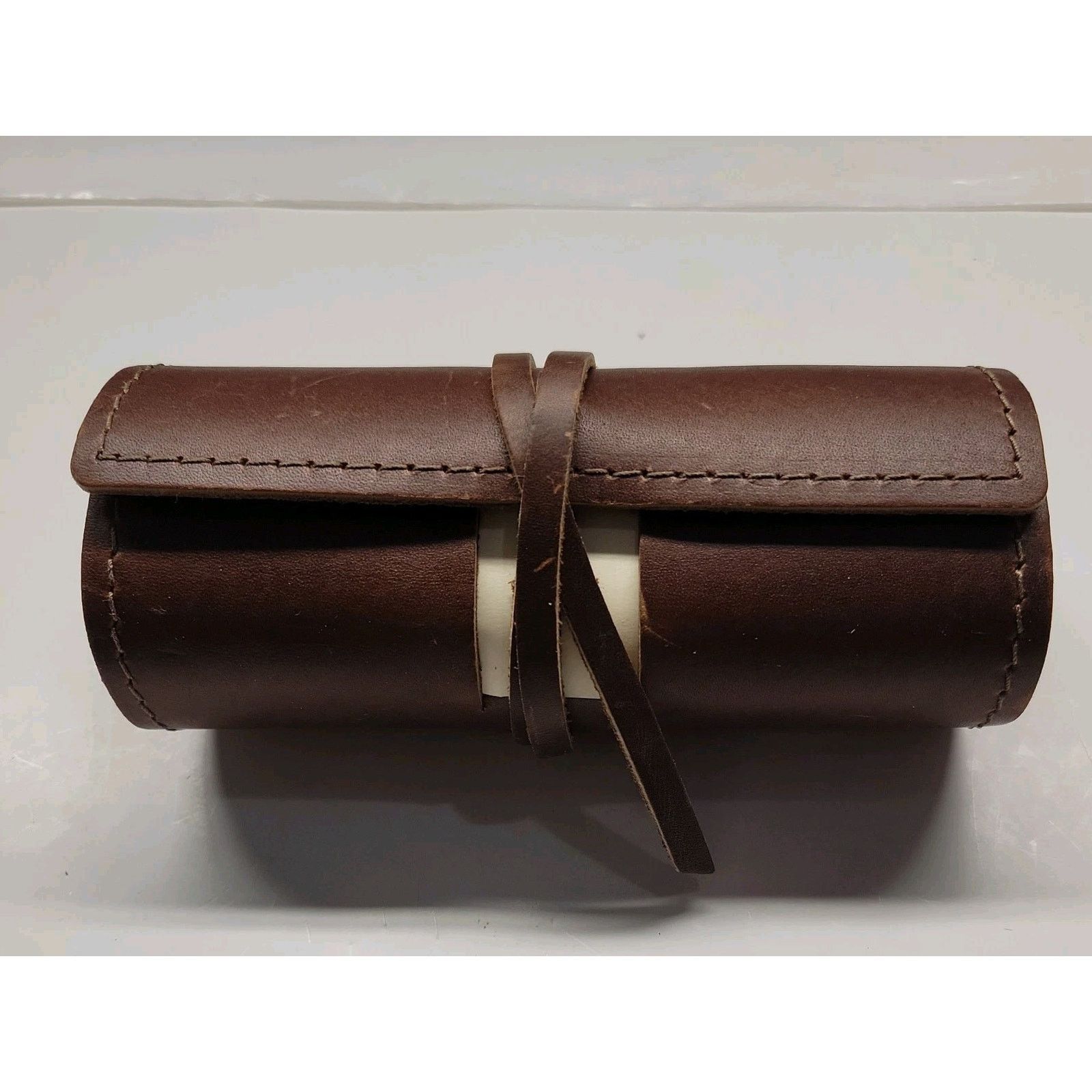The Unbranded Brand Rustico Saddle Leather Sidekick Organizer Bag Roll Size ONE SIZE - 1 Thumbnail