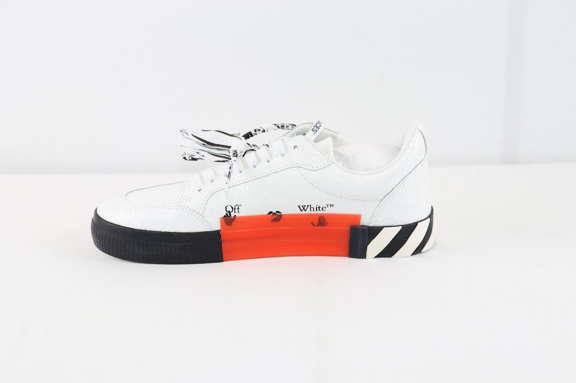 Off-White o1rshd1 Q:2 / New Low Vulcanized Sneaker in White/Beige Size US 9 / EU 42 - 2 Thumbnail