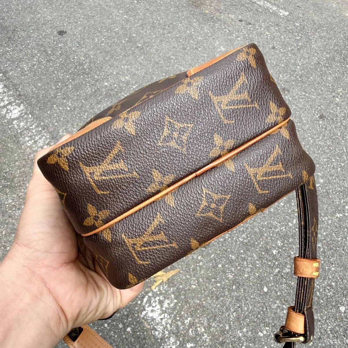 Louis Vuitton Louis Vuitton Amazon Monogram Slingbag Size ONE SIZE - 8 Thumbnail