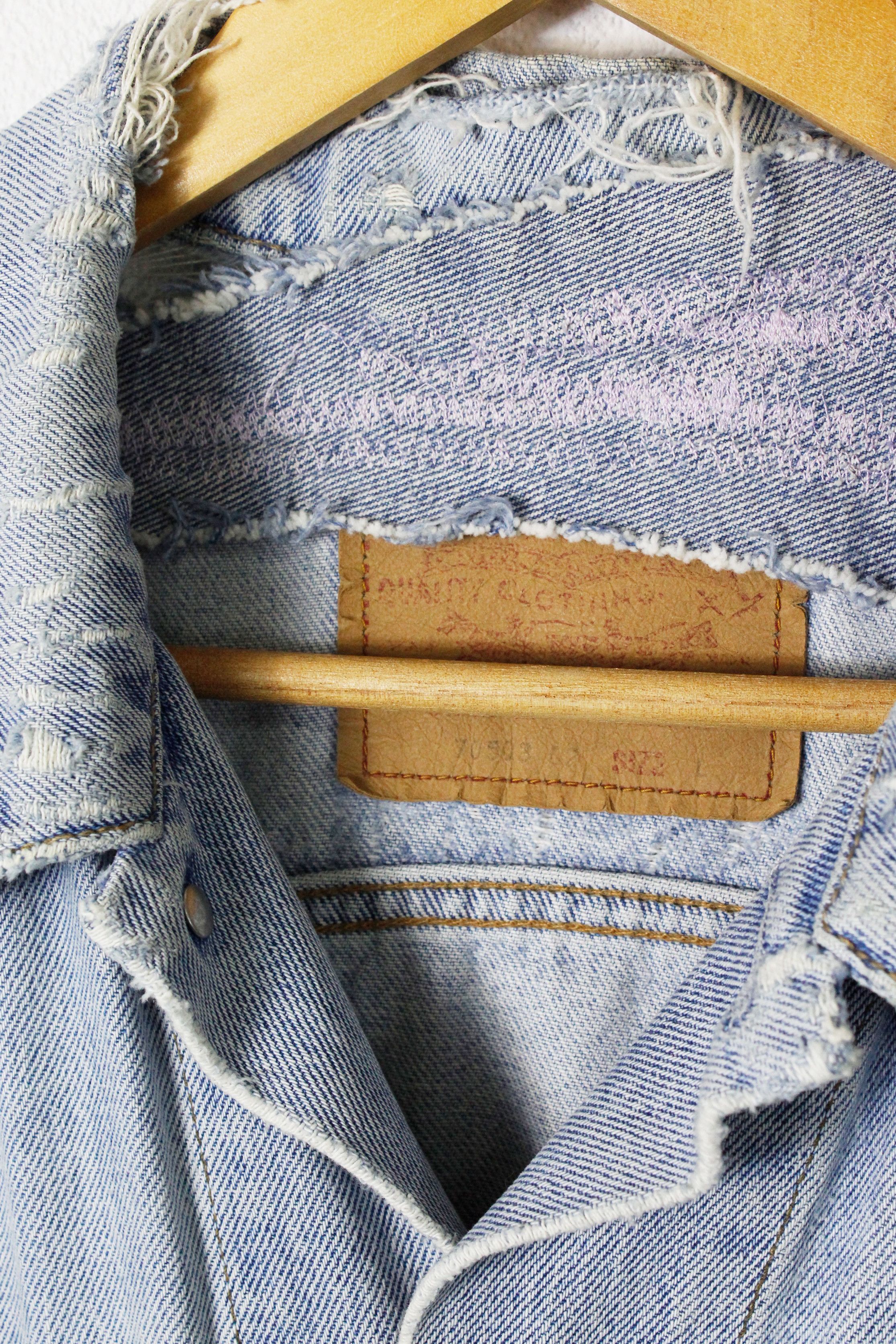Levi's Vintage Levis Blue Denim Distressed Track Jeans Jacket 90s Size US L / EU 52-54 / 3 - 6 Thumbnail
