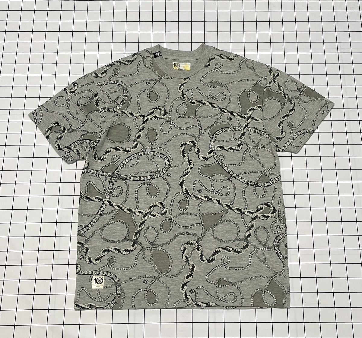 10 Deep Vintage y2k x streetwear x 10 Deep x full print x chain gang Size US L / EU 52-54 / 3 - 1 Thumbnail