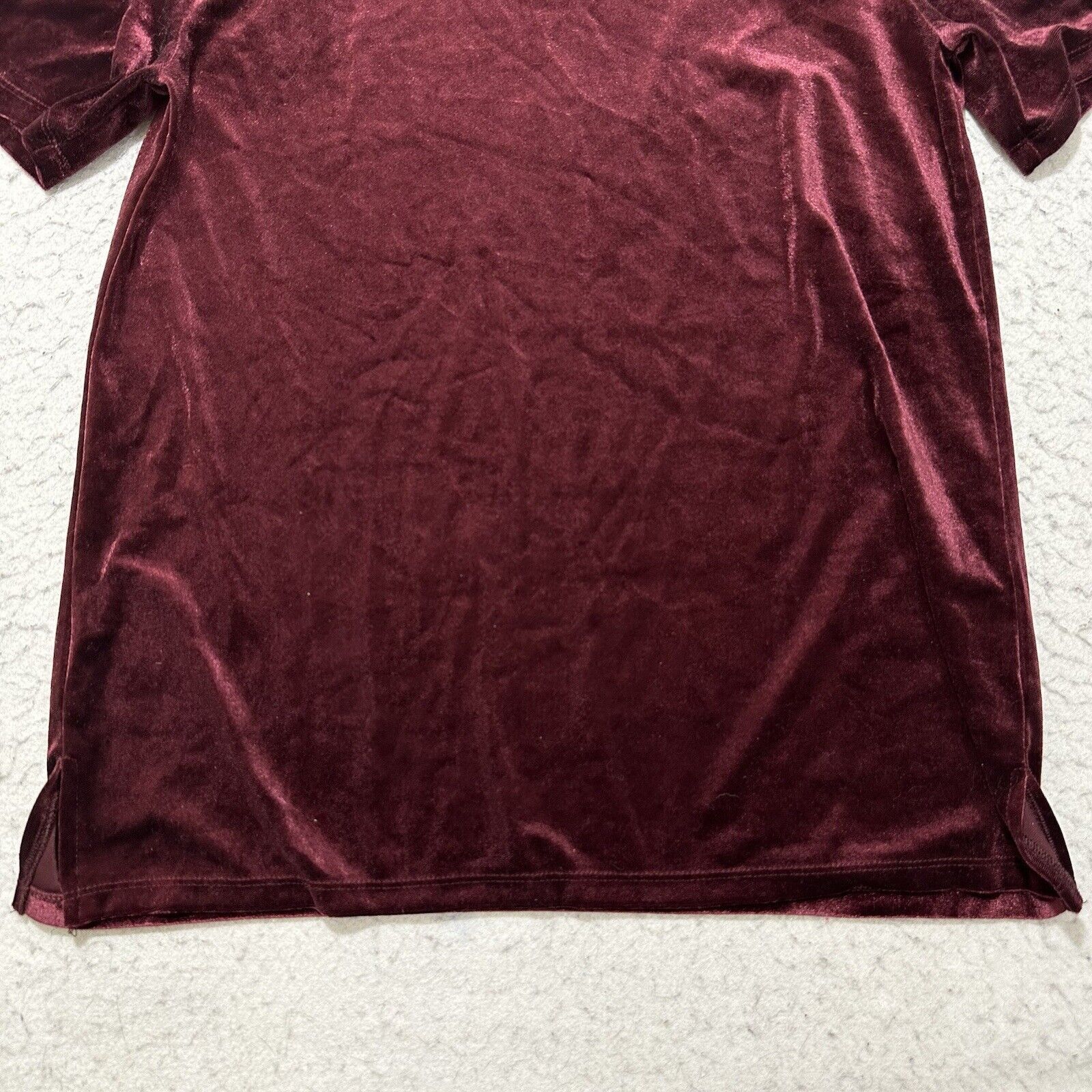 Old Navy Old Navy XS Burgundy Soft Velour Crewneck T Shirt Pullover Size XS / US 0-2 / IT 36-38 - 7 Thumbnail