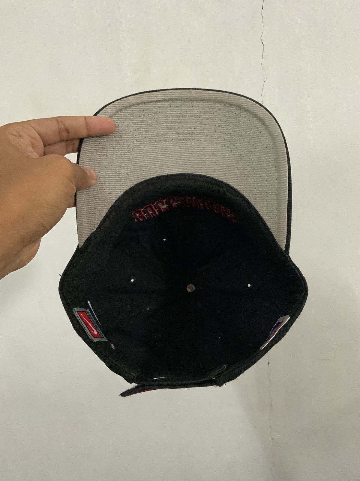 NFL Vintage Nike Tampa Bay Buccaneers NFL Hat Size ONE SIZE - 7 Thumbnail