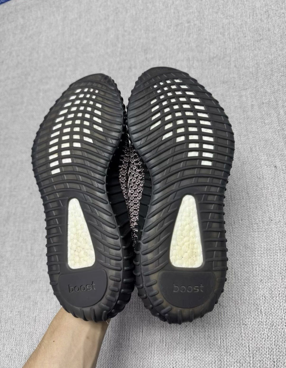 Adidas Adidas Yeezy 350 Black & Red Angel FW5190 K37 Size US 9 / EU 42 - 8 Thumbnail