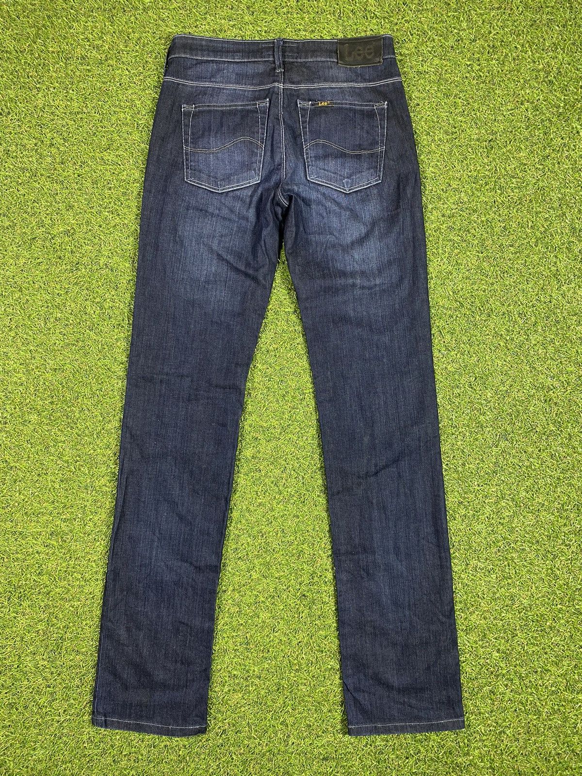 Lee × Vintage Vintage 90s Lee jeans denim streetwear faded size 25x33 Size 25" / US 0 / IT 36 - 1 Thumbnail