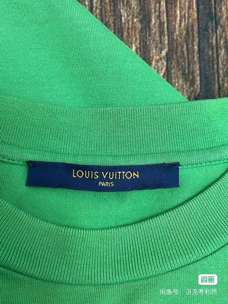 Louis Vuitton Louis Vuitton Embossed Green Short Sleeve T-Shirt 2503-Next Size US L / EU 52-54 / 3 - 3 Thumbnail