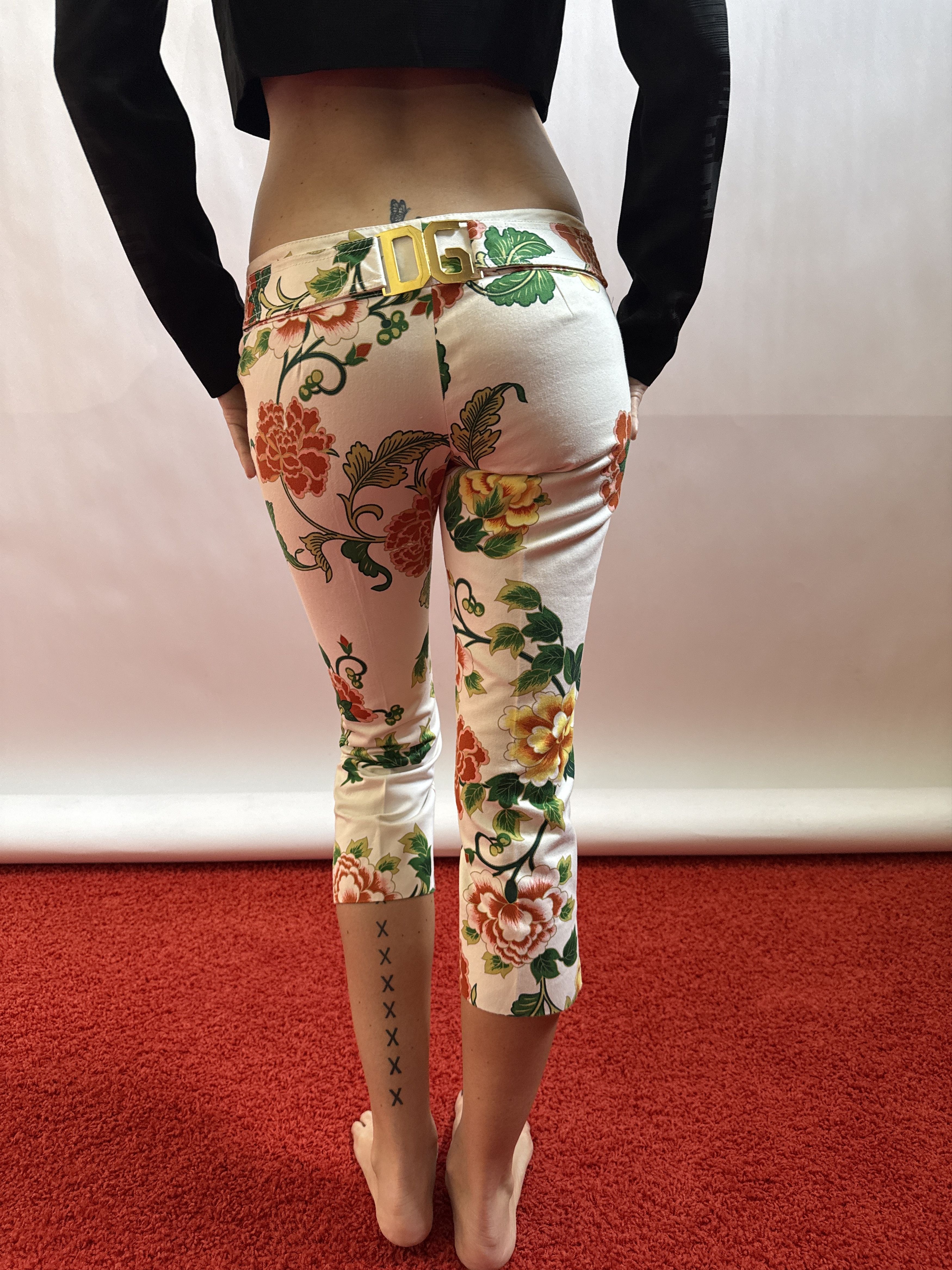 Dolce & Gabbana 1998 !! Dolce Gabbanna Capri Jeans w/ Gold DG on the Butt Size 27" / US 4 / IT 40 - 1 Thumbnail