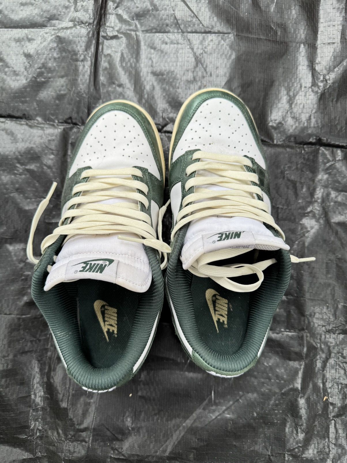 Nike Nike Dunk Low SE "Pine Green" Size US 8 / EU 41 - 6 Thumbnail