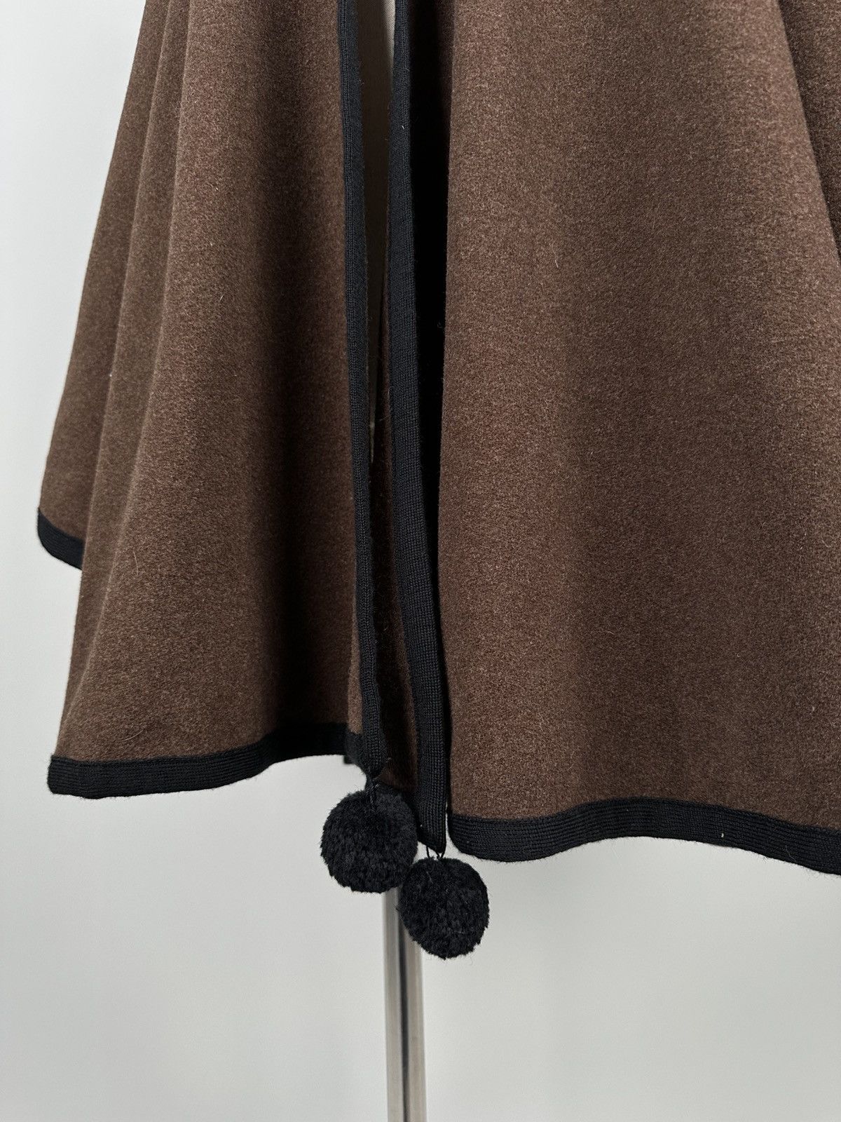 Hysteric Glamour Liivia Leskin Alpaca One Size Poncho Coat Size ONE SIZE - 5 Thumbnail