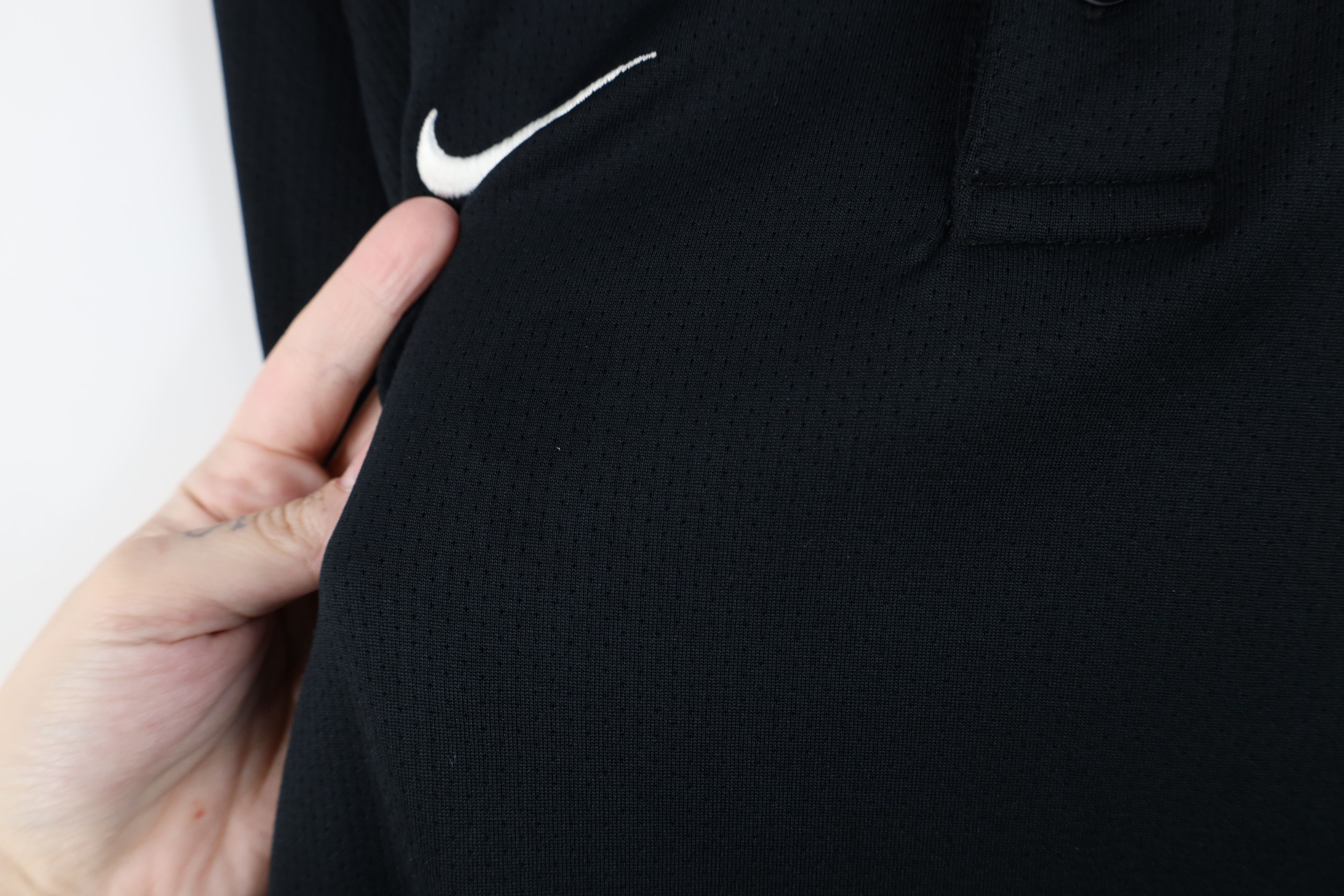 Nike Vintage Nike Mini Swoosh Mesh Heavyweight Long Sleeve Polo Size US XL / EU 56 / 4 - 5 Thumbnail
