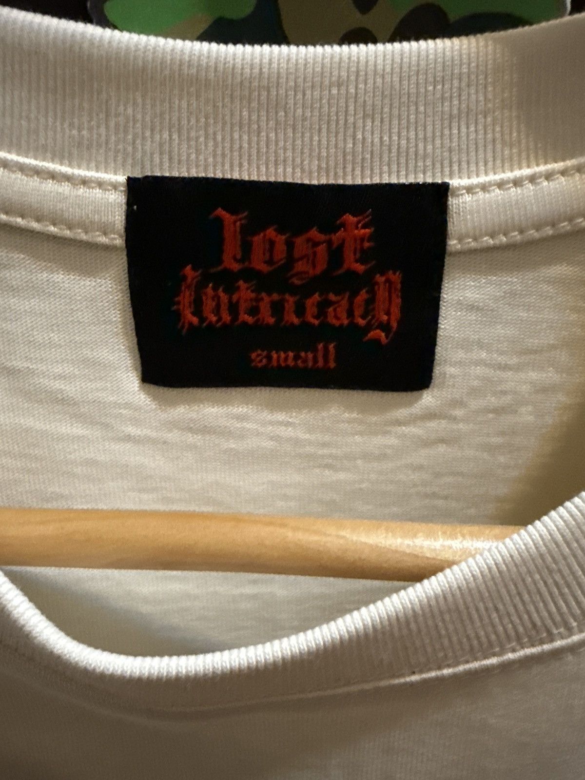 LOST INTRICACY Lost intricacy NY Size US S / EU 44-46 / 1 - 2 Thumbnail