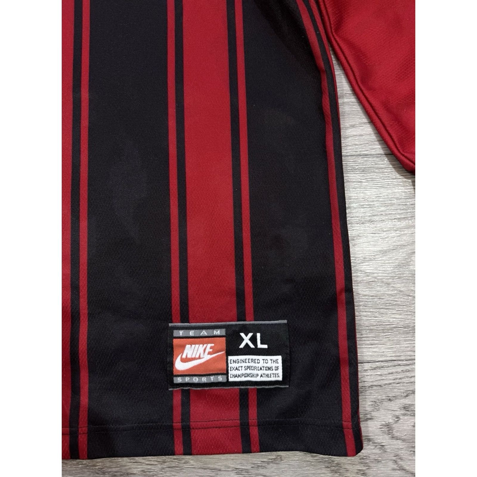 Nike VINTAGE NIKE TEMPLATE LONG SLEEVE SHIRT JERSEY XL Red/Black Mens Size US XL / EU 56 / 4 - 4 Thumbnail
