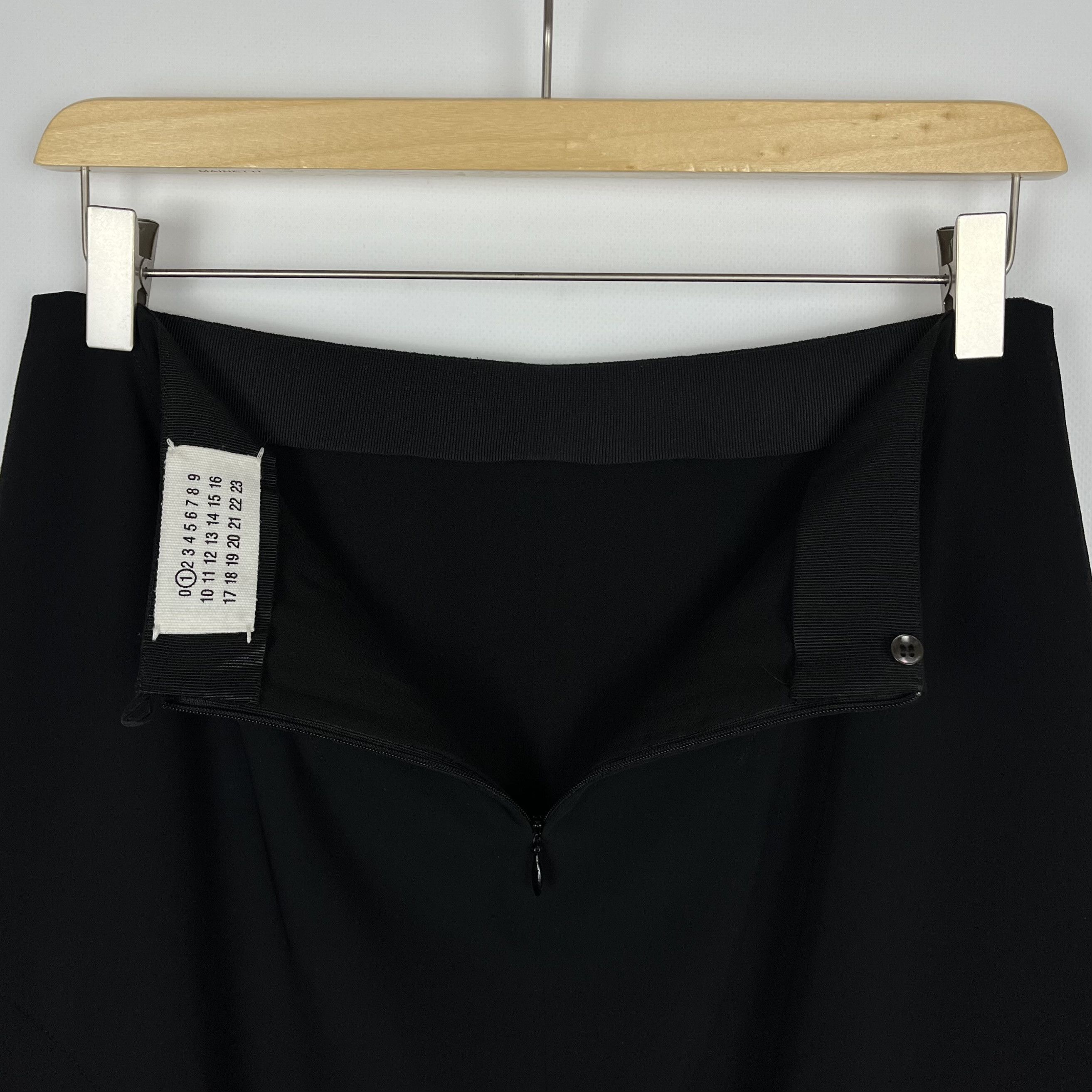 Maison Margiela Maison Margiela Line 1 Avant-Garde Back Zip Black Midi Skirt Size 28" / US 6 / IT 42 - 19 Thumbnail