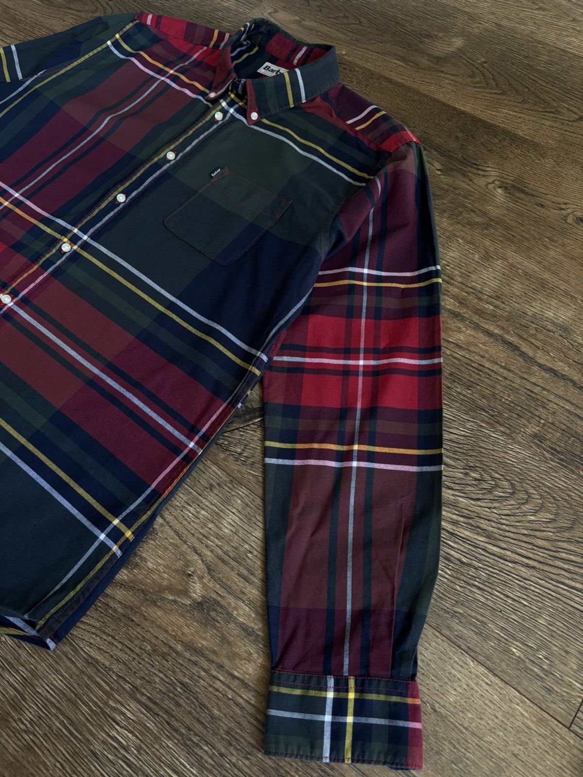 Barbour × Vintage BARBOUR Highland Check 23 Tailored Fit Shirt Navy Red Check Size US L / EU 52-54 / 3 - 3 Thumbnail