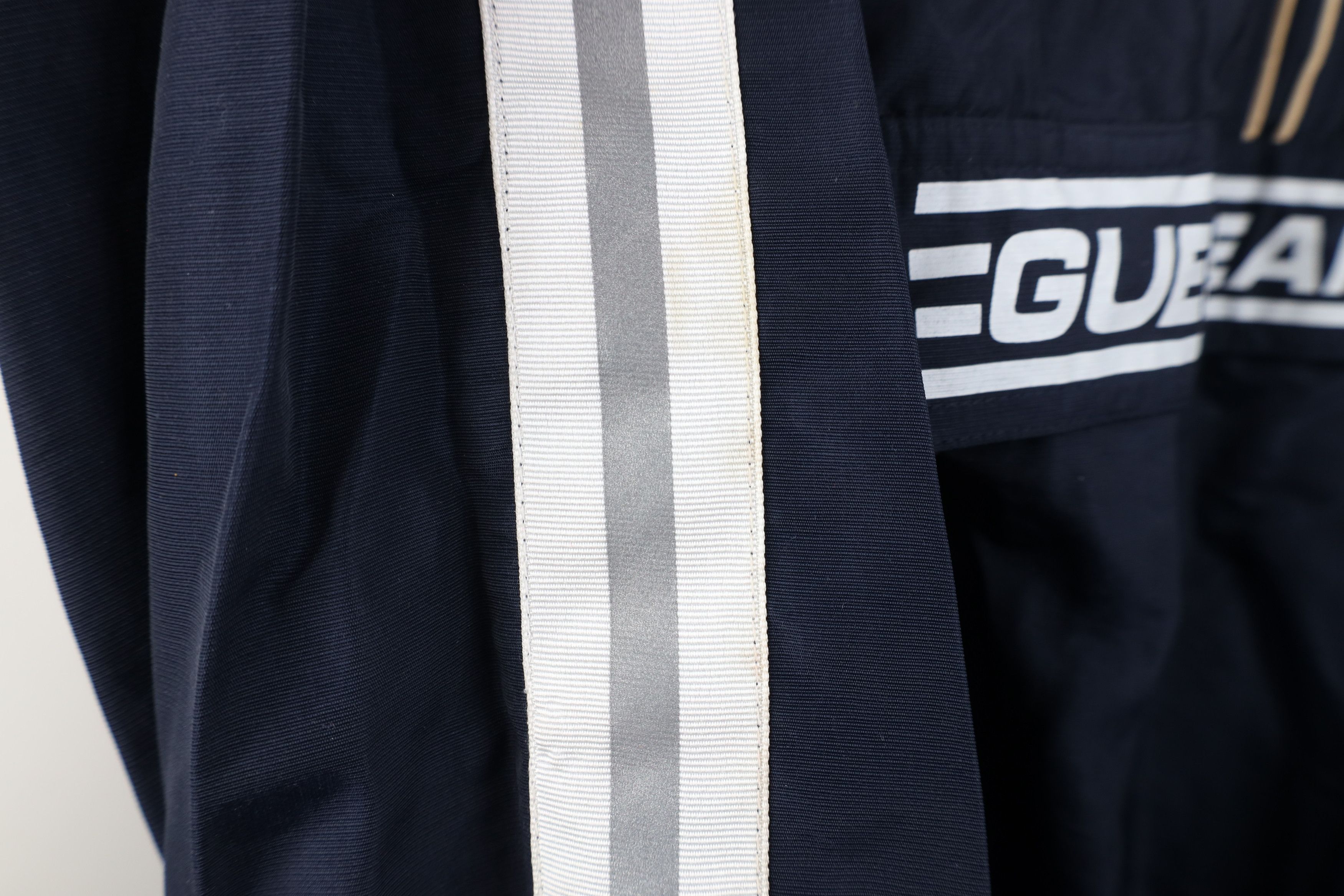Guess Vintage 90s Guess Hooded Anorak Windbreaker Jacket Size US XL / EU 56 / 4 - 8 Thumbnail