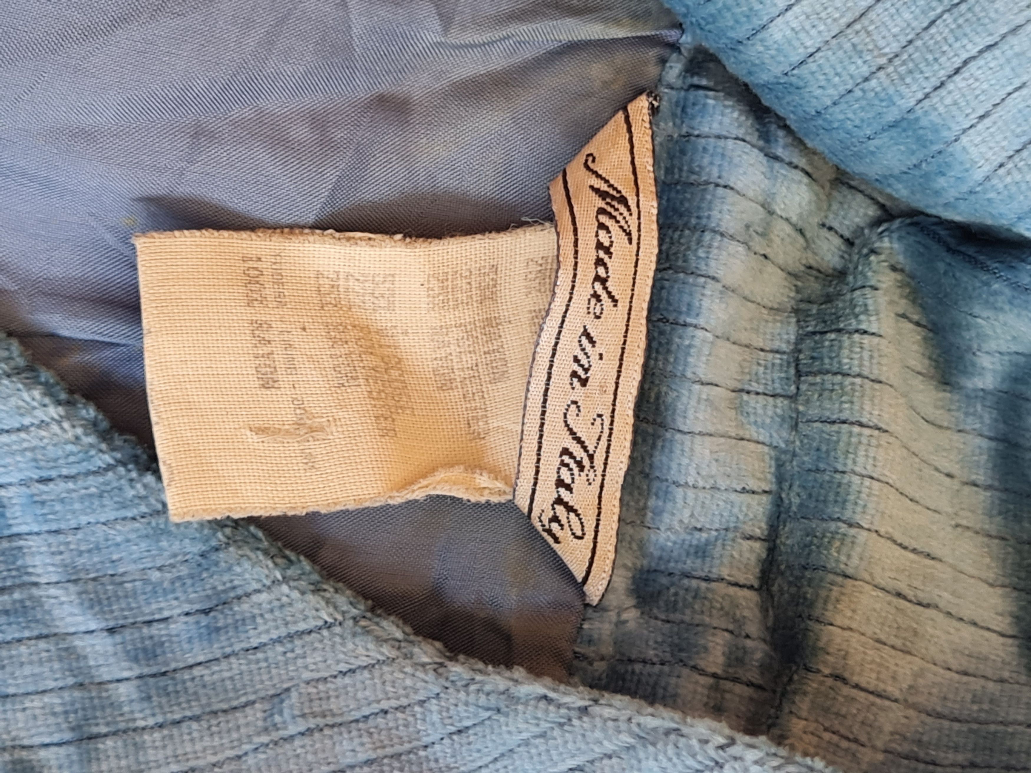 Versace Vintage Gianni Versace Velvet Jacket Blue Size US L / EU 52-54 / 3 - 12 Thumbnail