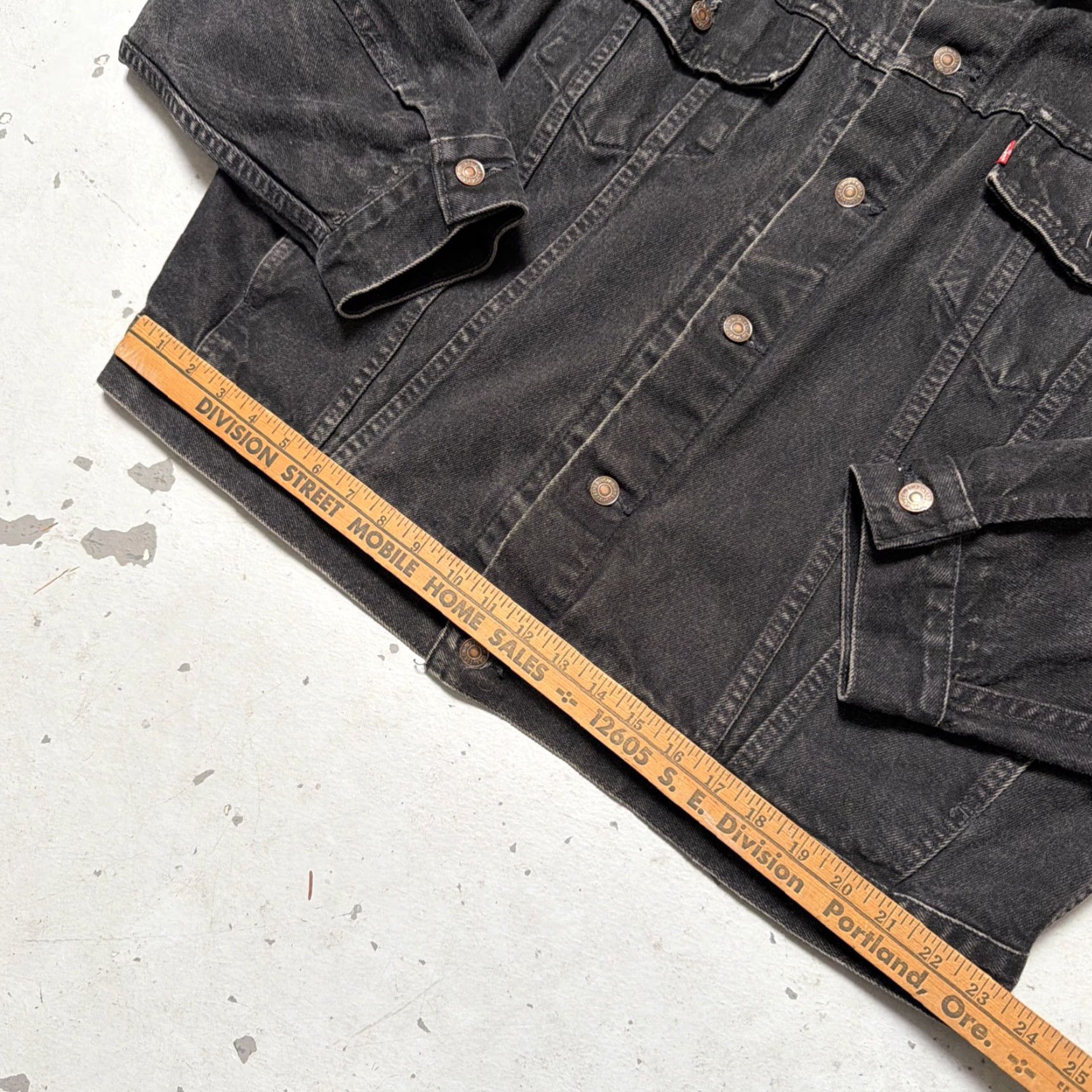 Levi's VINTAGE Levi’s Jacket 2XL Black Denim Trucker USA 1990s 1993 Made In USA Size US XXL / EU 58 / 5 - 2 Thumbnail