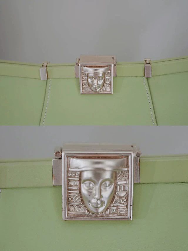 Other BKC Women of the Word 1995 Green Leather Chain Shoulder Bag Size ONE SIZE - 8 Thumbnail