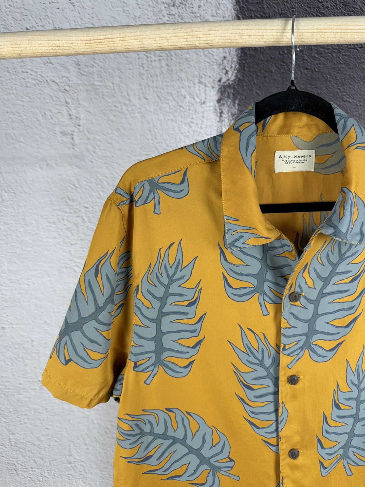 Nudie Jeans NUDIE JEANS CO. Mens ARVID LEAF Floral LOOP COLLAR Shirt Size US L / EU 52-54 / 3 - 3 Thumbnail
