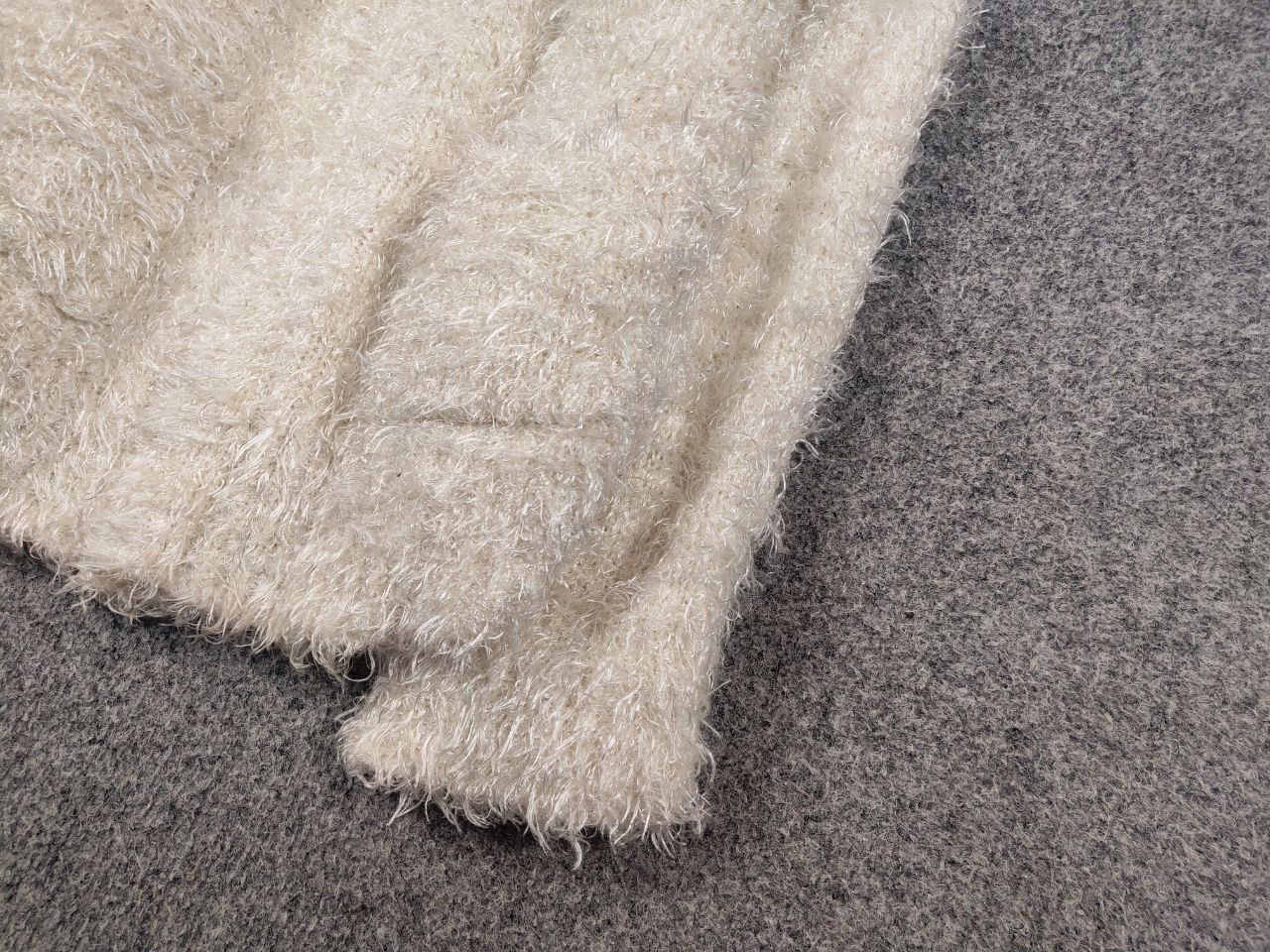 Japanese Brand Vintage Japan Design Mohair fuzzy Cardigan Sweater Y2K Style Size US L / EU 52-54 / 3 - 5 Thumbnail
