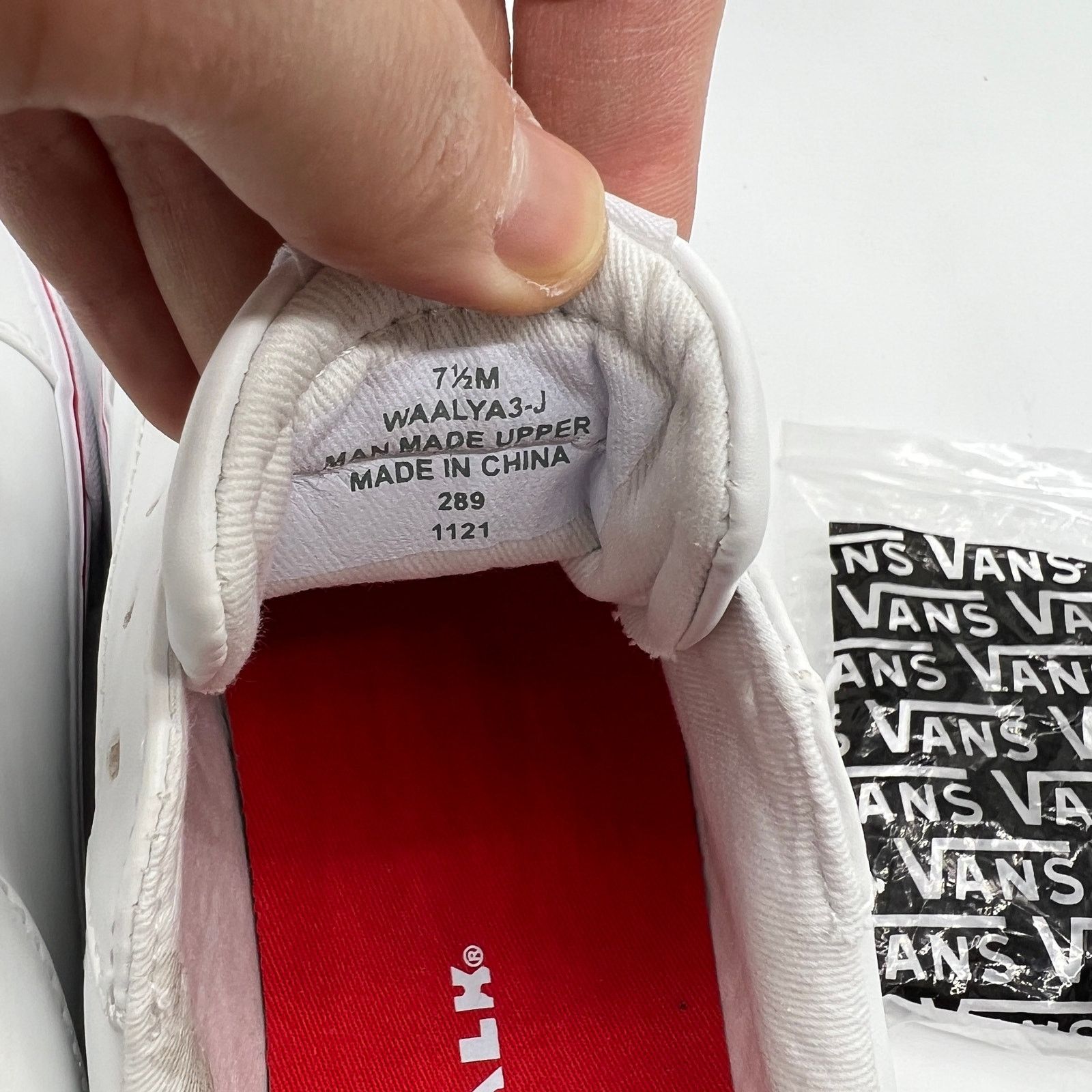 Airwalk AIRWALK Skateboarding Shoes for Women White Color Size 7.5 Size US 7.5 / IT 37.5 - 7 Thumbnail