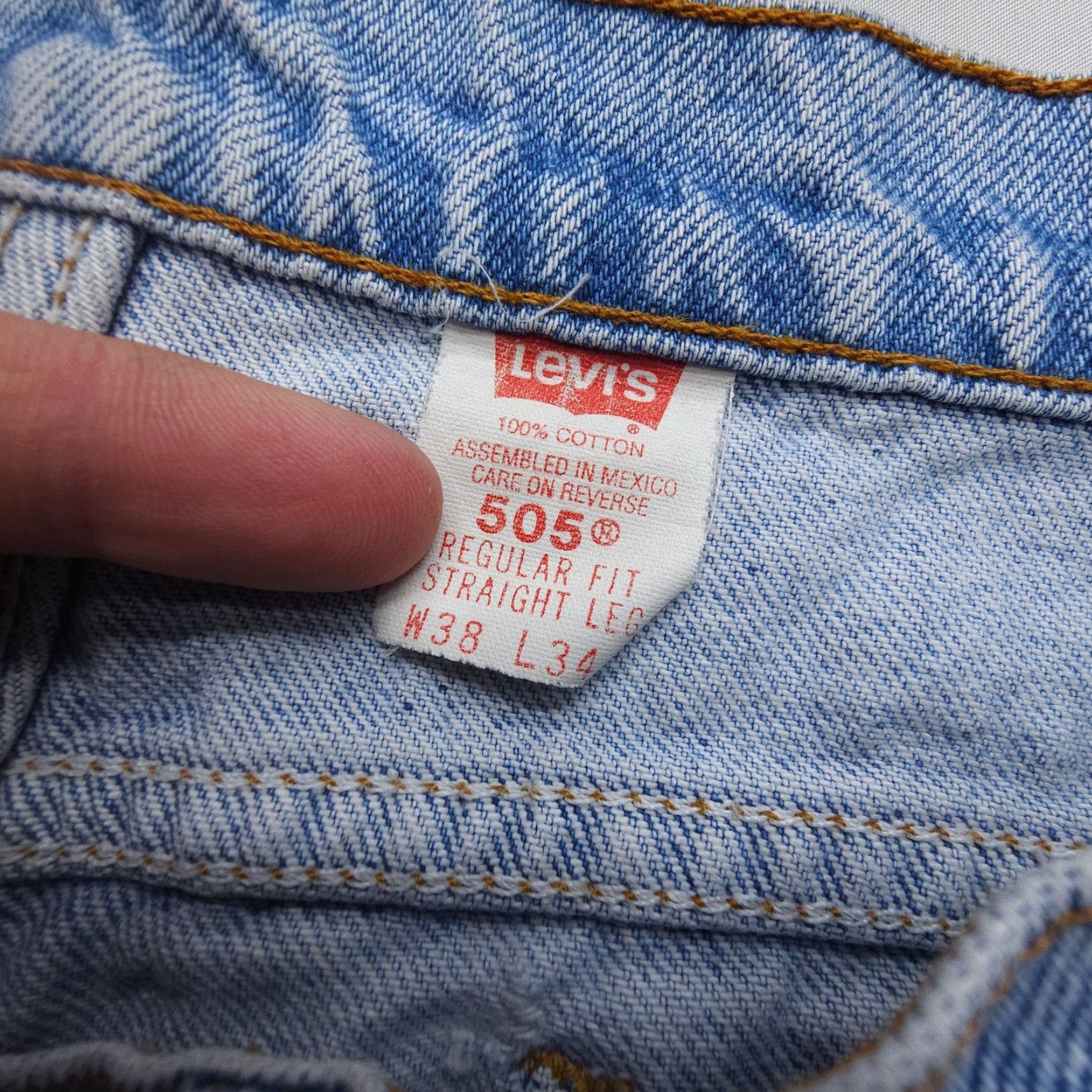 Levi's VINTAGE Levi's 505 Jeans Mens 38 x 34 Straight Regular Blue Denim 5-Pocket Logo 27" Inseam Cut-Off (35 x 27") Size US 38 / EU 54 - 7 Thumbnail