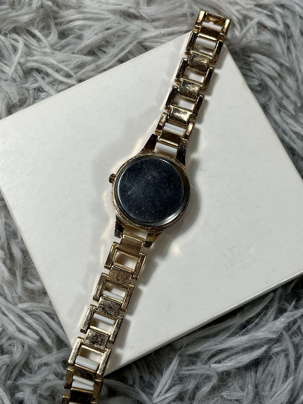 Jewelry Gold & White Ladies’ Bracelet Watch – Japanese Brand Size ONE SIZE - 13 Thumbnail