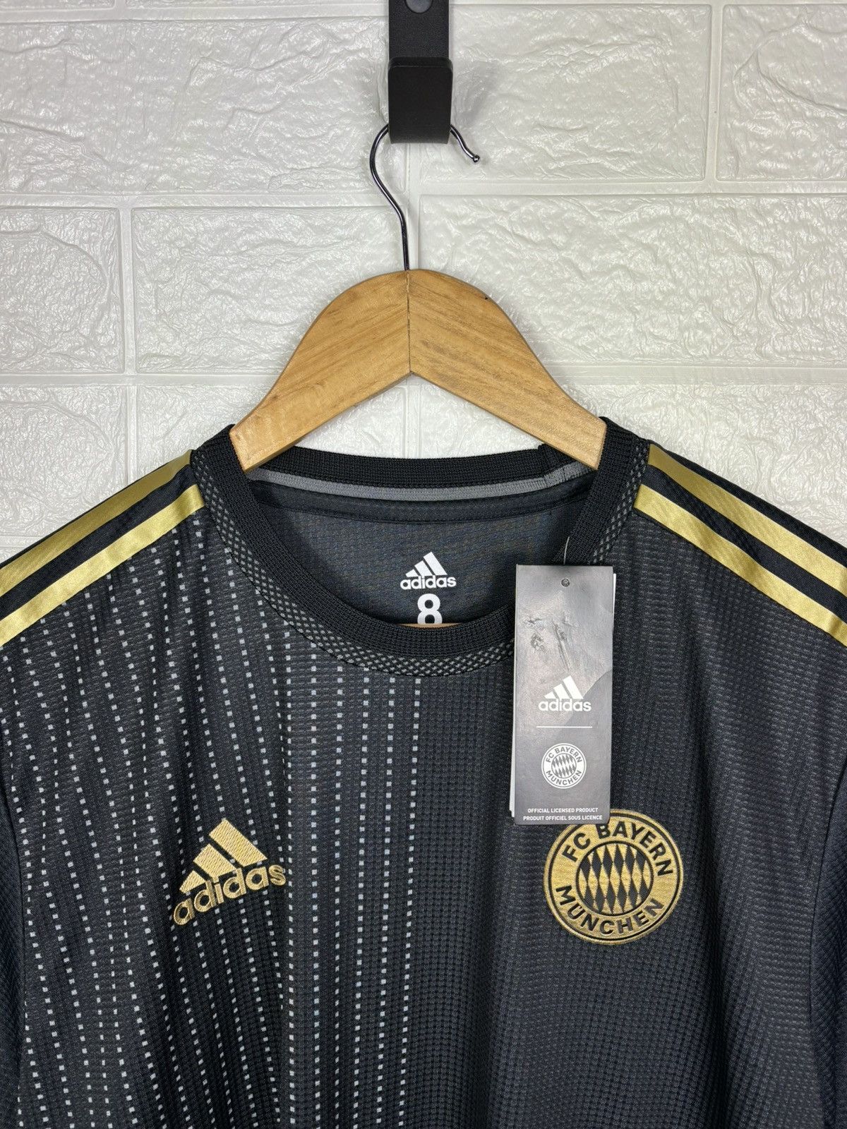 Adidas Bayern Munich 2021-2022 Away Player Issue Soccer Size 8 Size US L / EU 52-54 / 3 - 5 Thumbnail