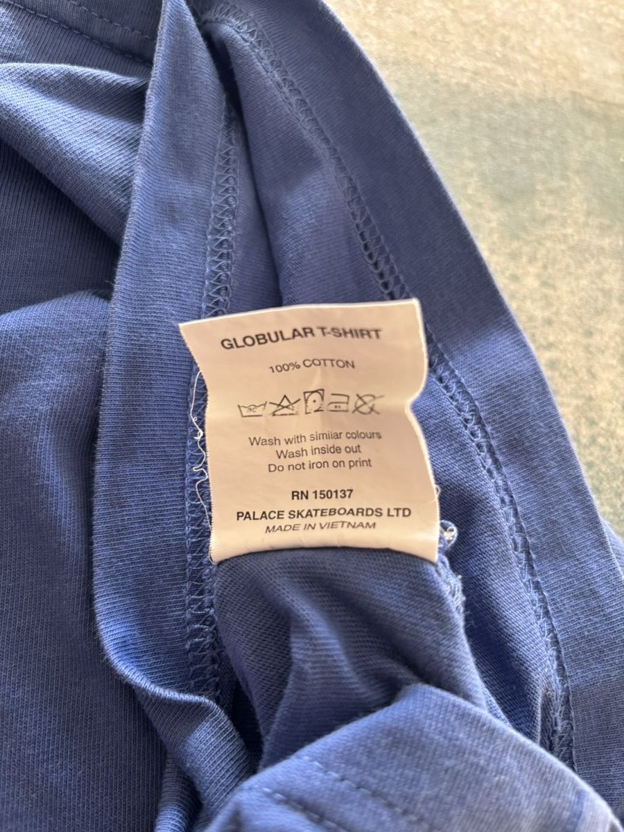Palace Globular tee - Palace - size L Size US L / EU 52-54 / 3 - 5 Thumbnail