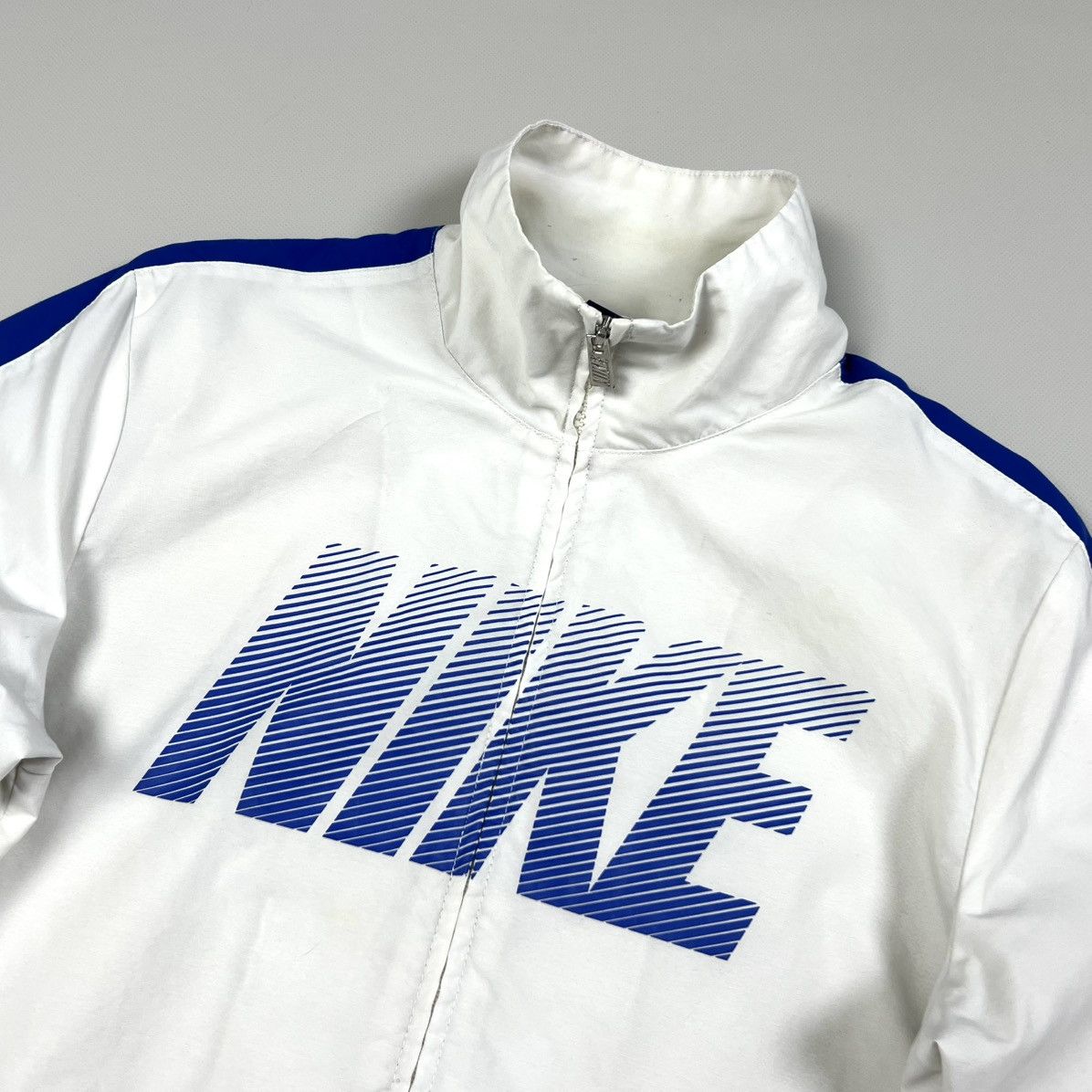 Nike × Vintage Vintage Nike Big Logo Nylon Y2K Zip Track Jacket Size M Size US S / EU 44-46 / 1 - 5 Thumbnail
