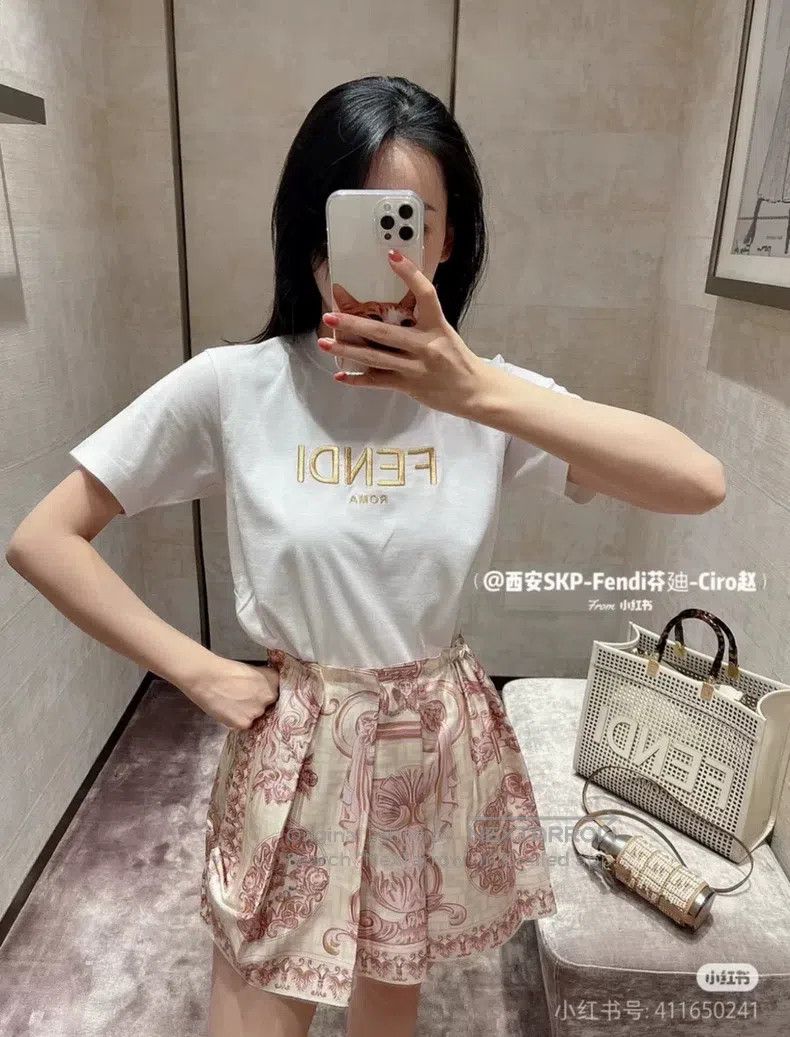 Fendi Fendi Short Sleeve Size S / US 4 / IT 40 - 6 Thumbnail