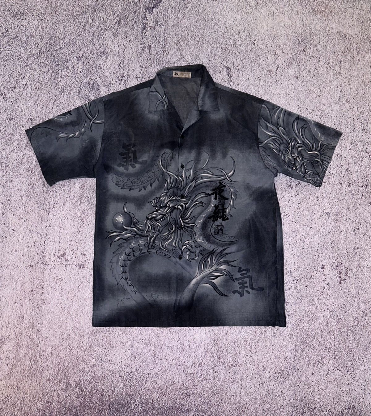 Vintage Japanese Brand Vintage Y2K VTG Japanese Dragon Print Shirt Size US XXL / EU 58 / 5 - 1 Thumbnail