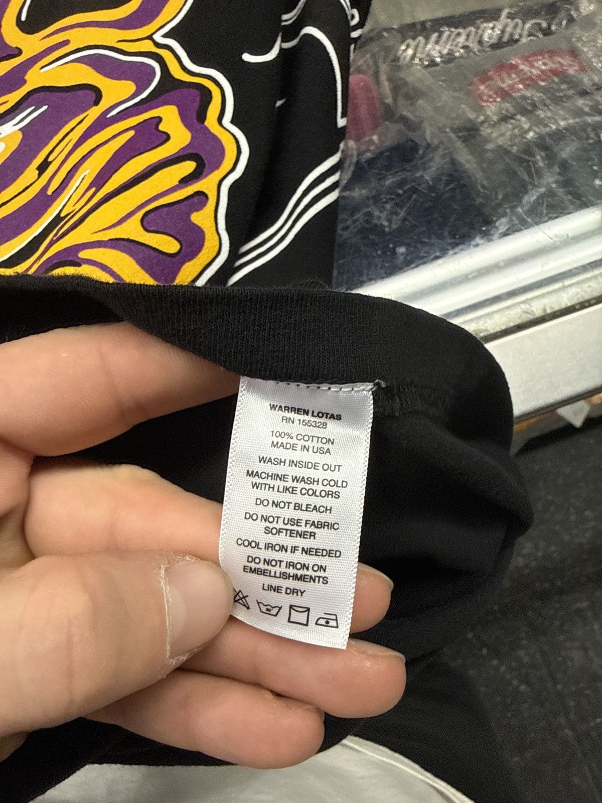Warren Lotas Warren lotas lakers nba tee Size US XL / EU 56 / 4 - 2 Thumbnail
