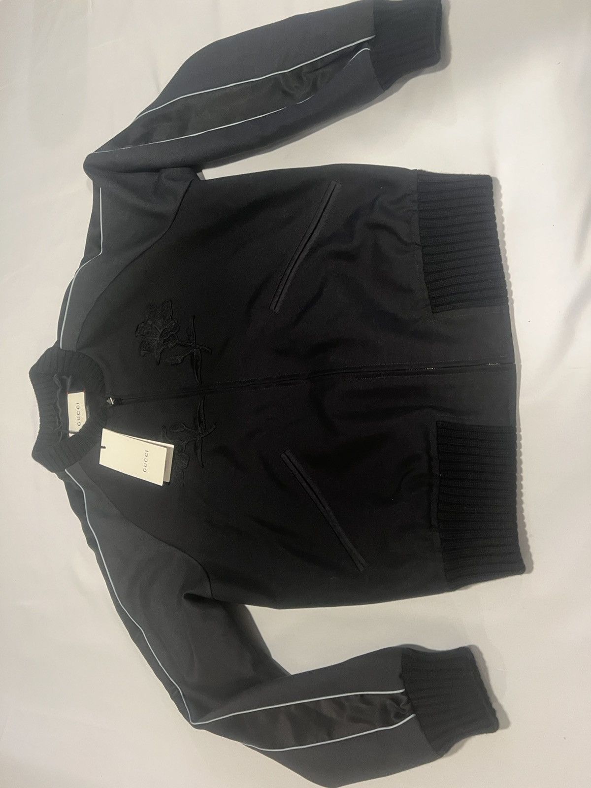 Gucci Gucci mens embroidered bomber jacket. 50/M. 3290 Size US M / EU 48-50 / 2 - 2 Thumbnail