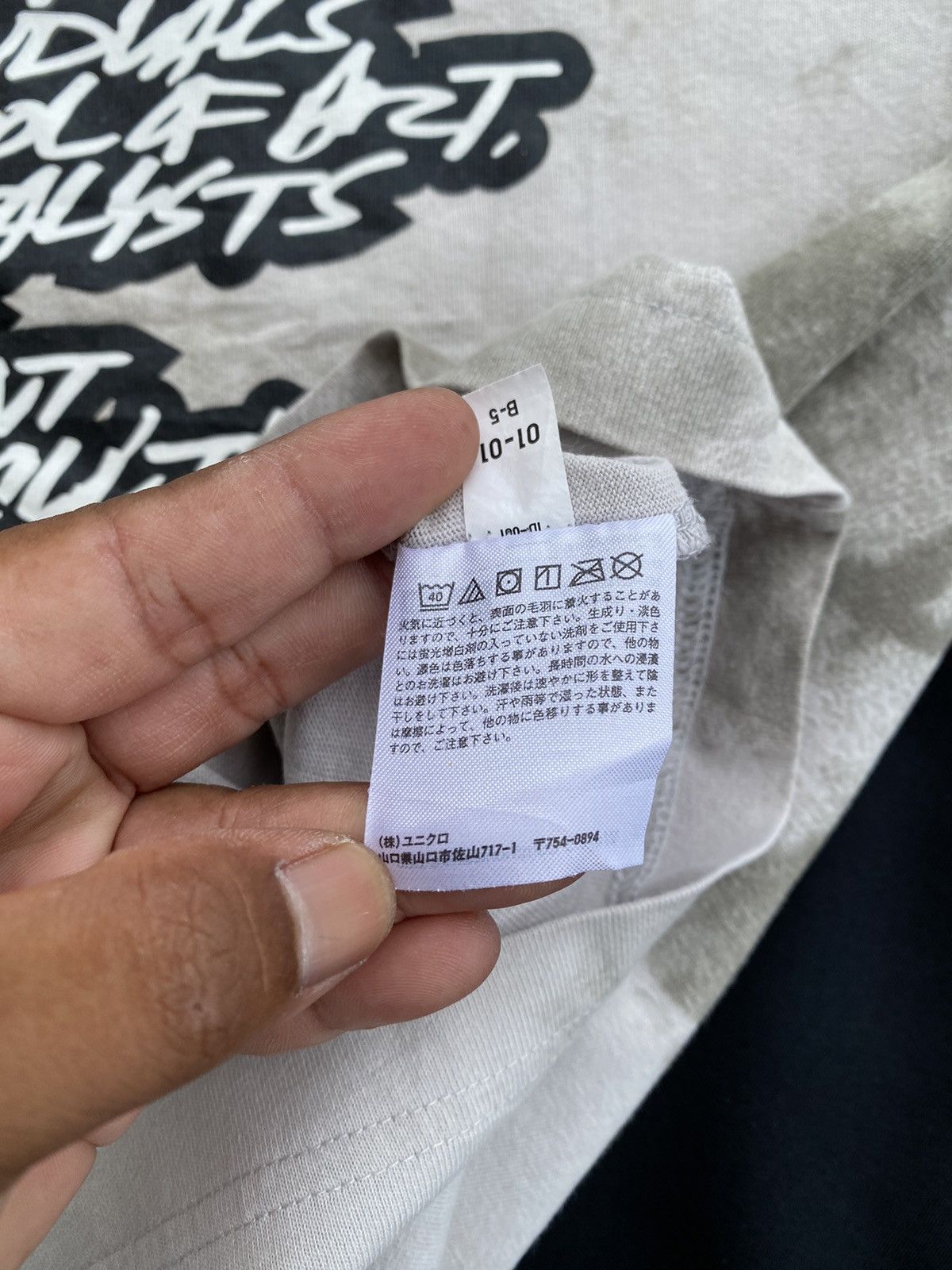 Futura Rare Uniqlo Futura Words Tshirt Size US L / EU 52-54 / 3 - 10 Thumbnail