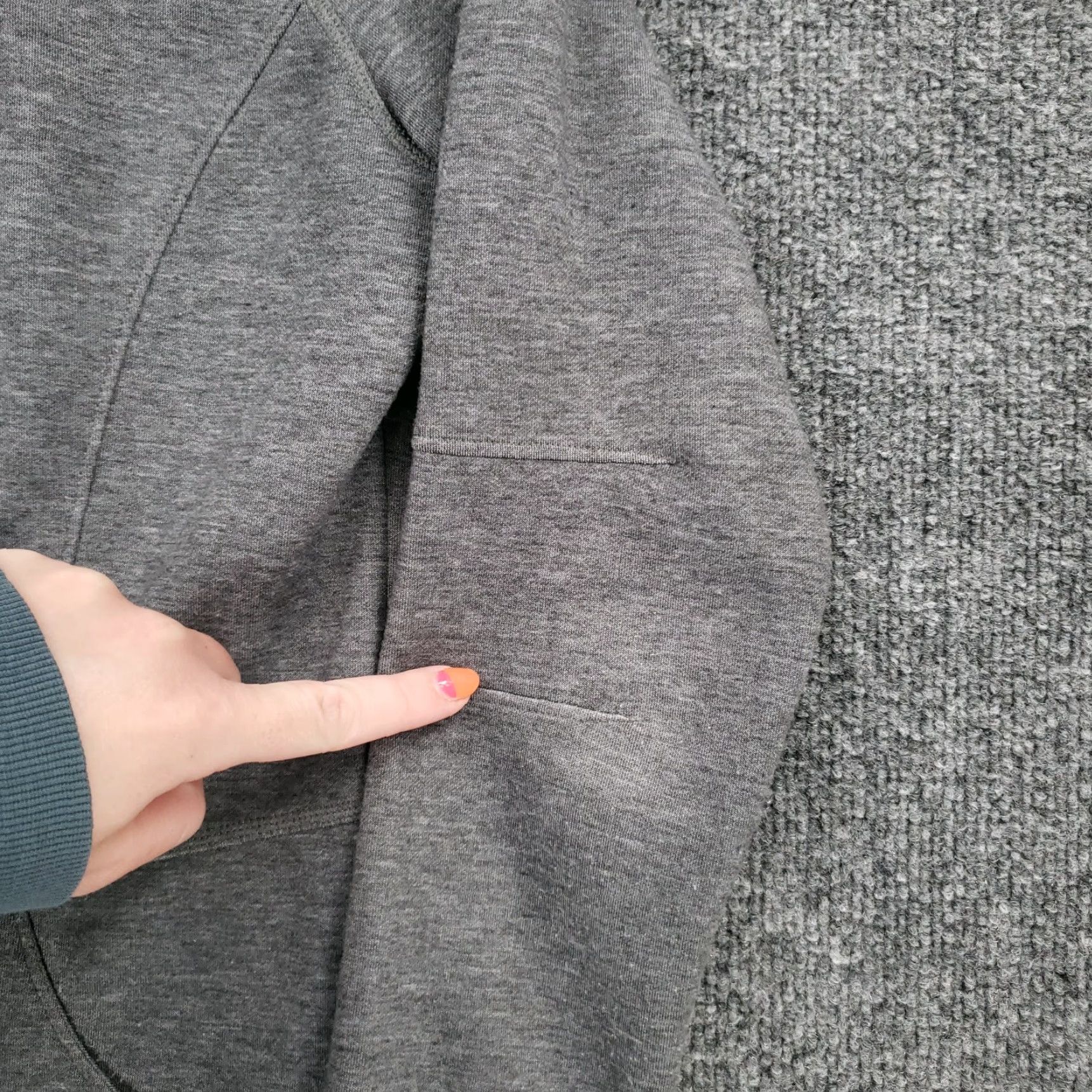 The North Face The North Face Full Zip Hoodie Womens S Gray Raglan Long Sleeve Thumbhole Size S / US 4 / IT 40 - 5 Thumbnail